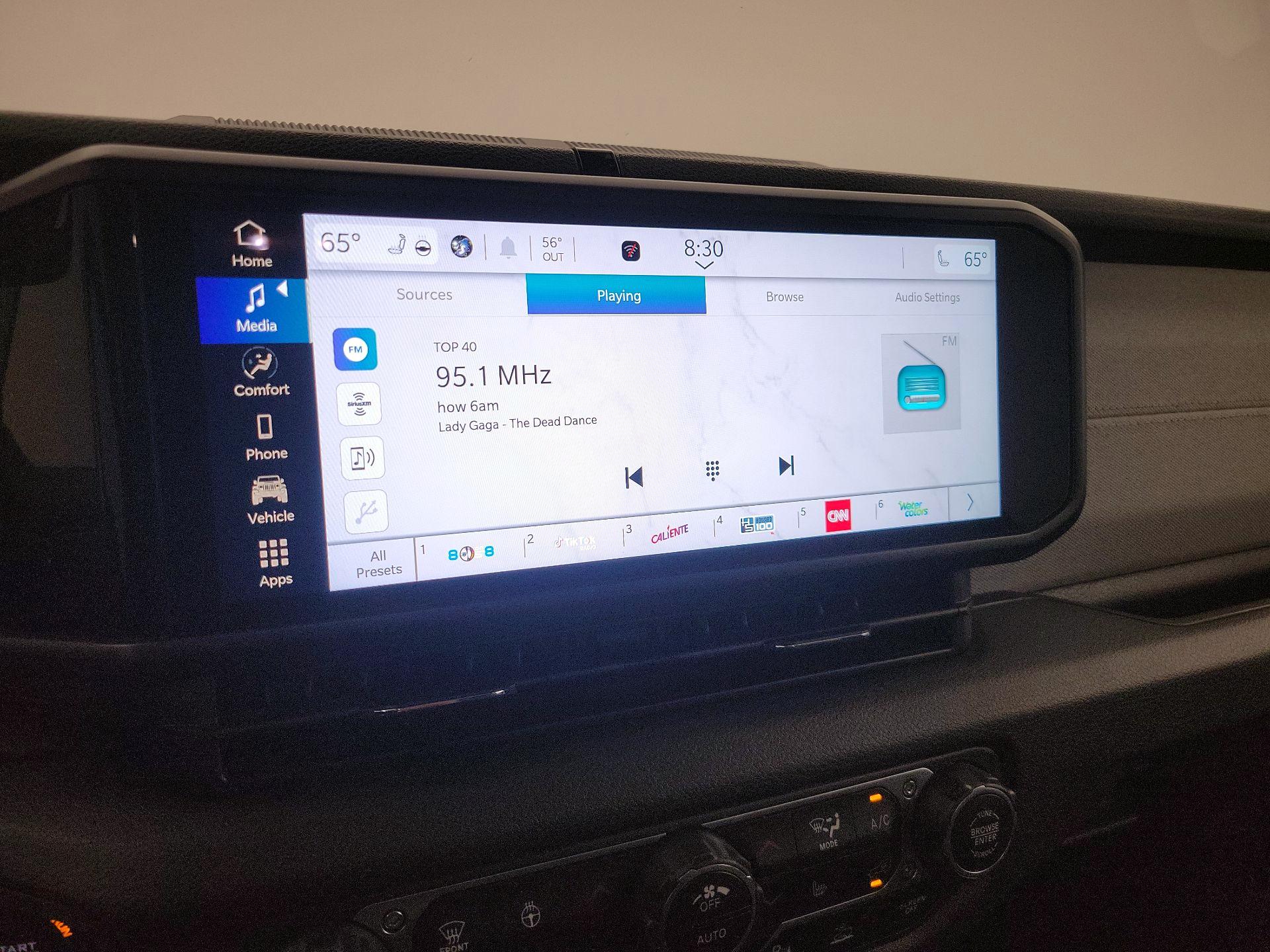 Thumbnail: 2024 Jeep Wrangler - 15