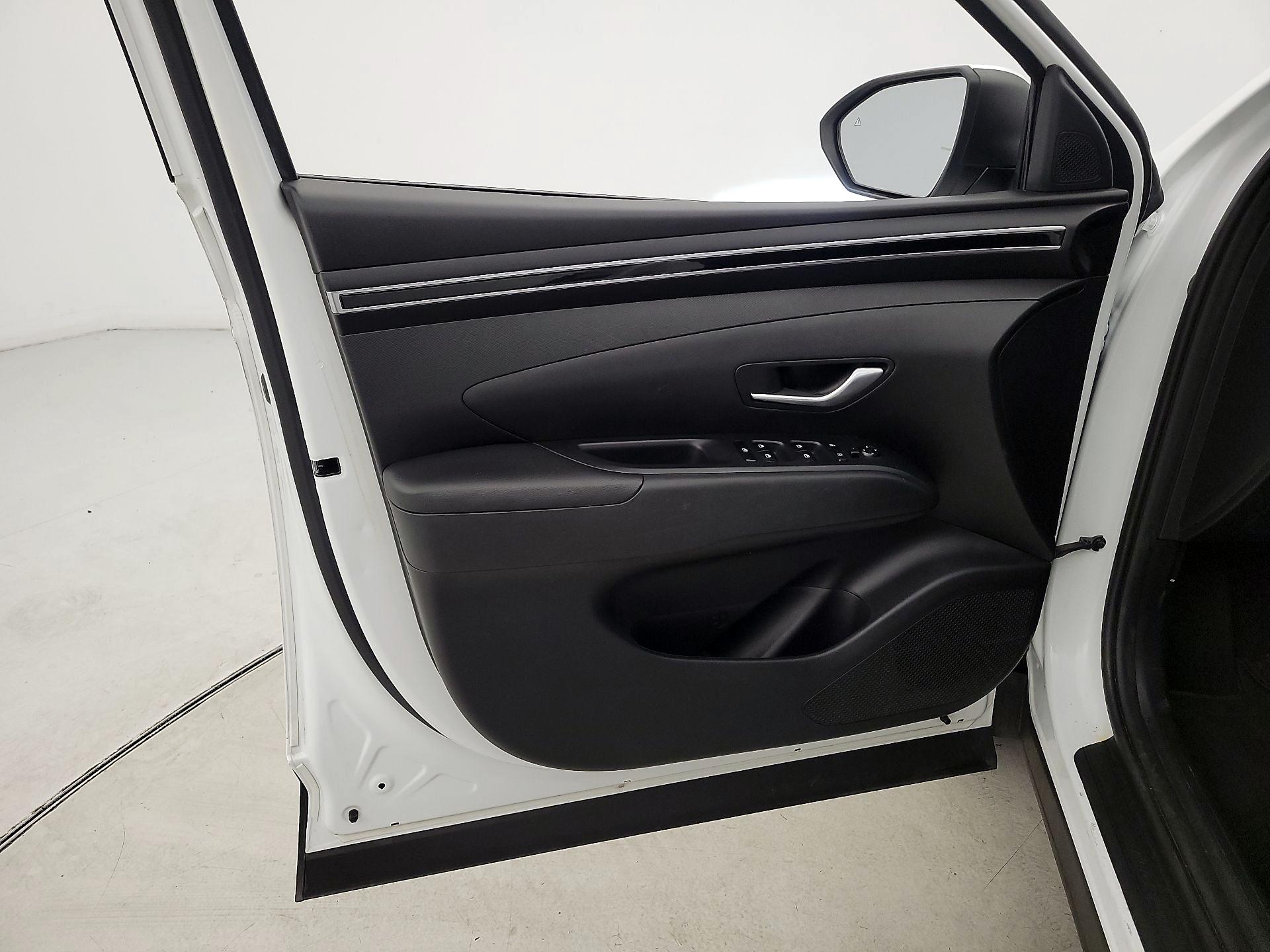 Thumbnail: 2022 Hyundai Tucson - 12