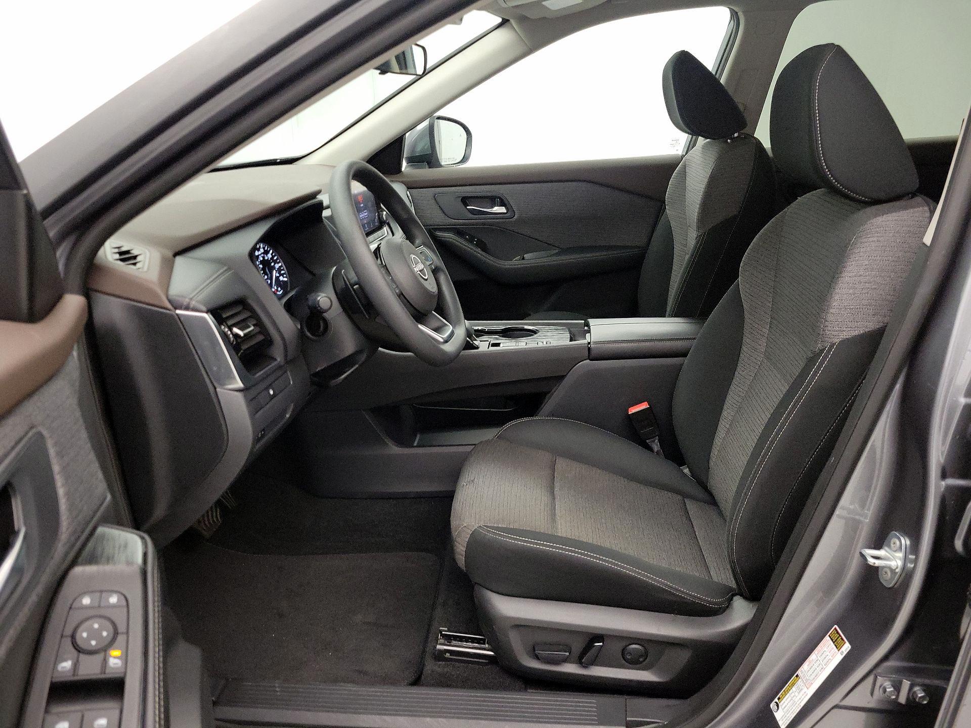 Thumbnail: 2023 Nissan Rogue - 11