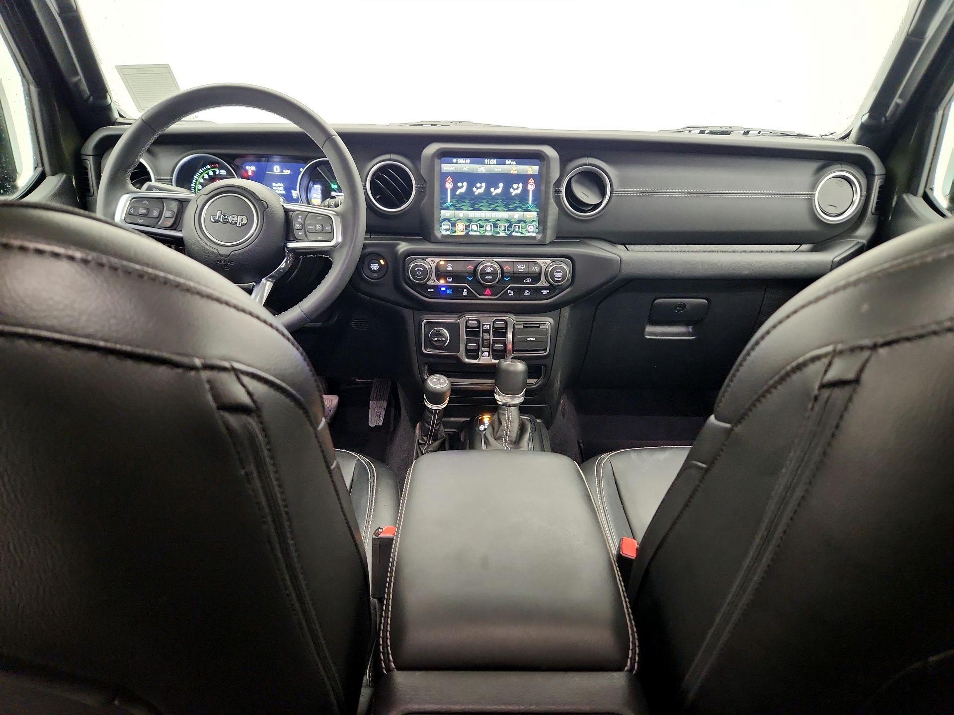 Thumbnail: 2023 Jeep Wrangler - 9