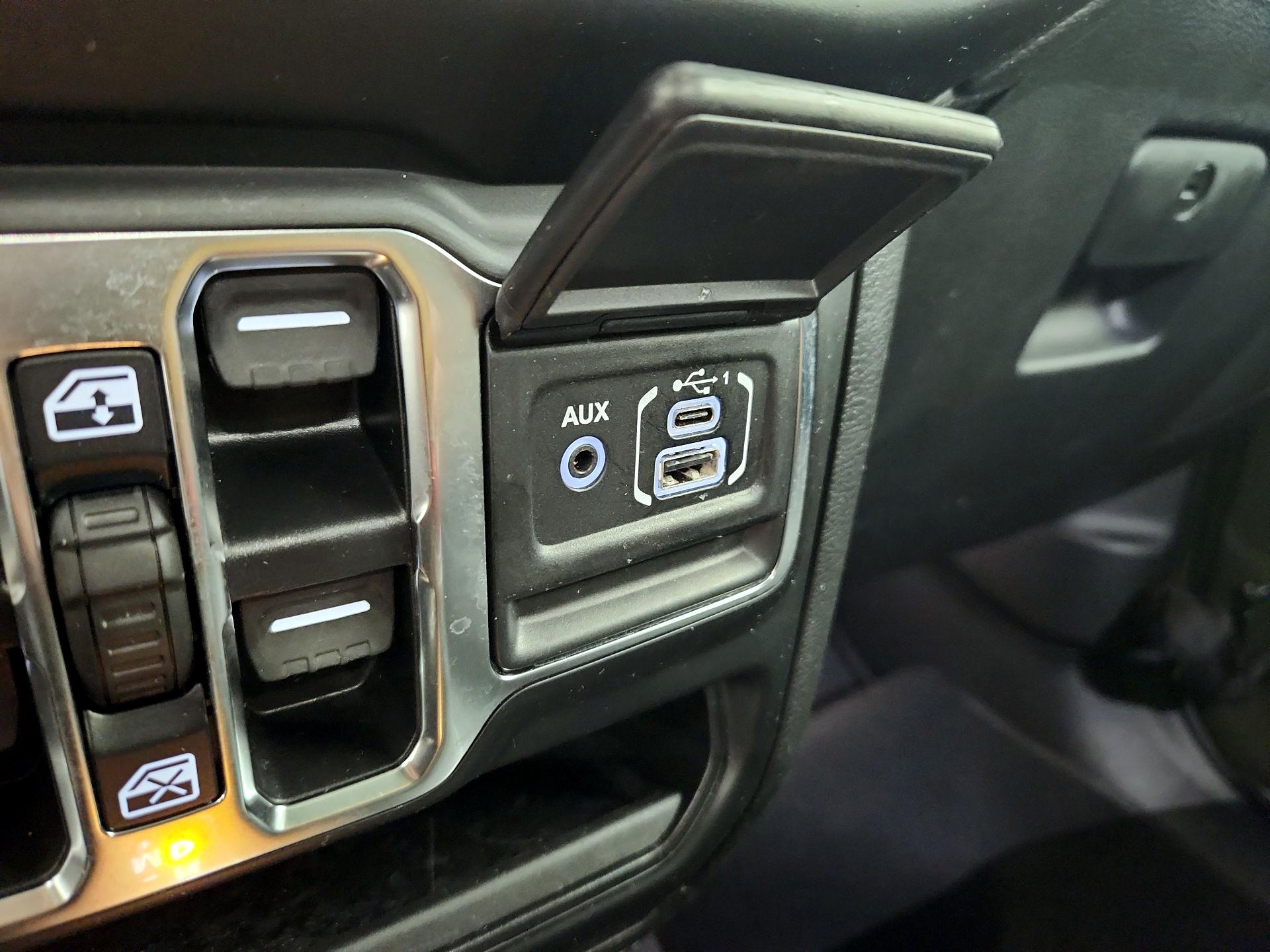 Thumbnail: 2023 Jeep Wrangler - 19