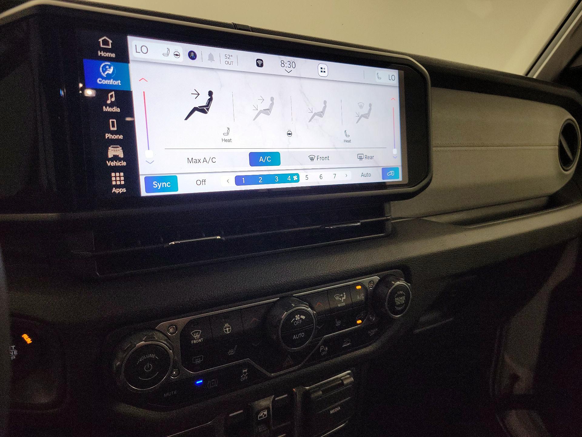 Thumbnail: 2024 Jeep Wrangler - 16