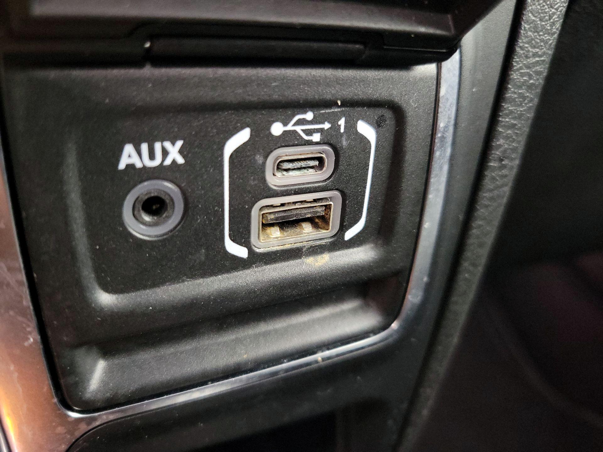 Thumbnail: 2024 Jeep Wrangler - 18