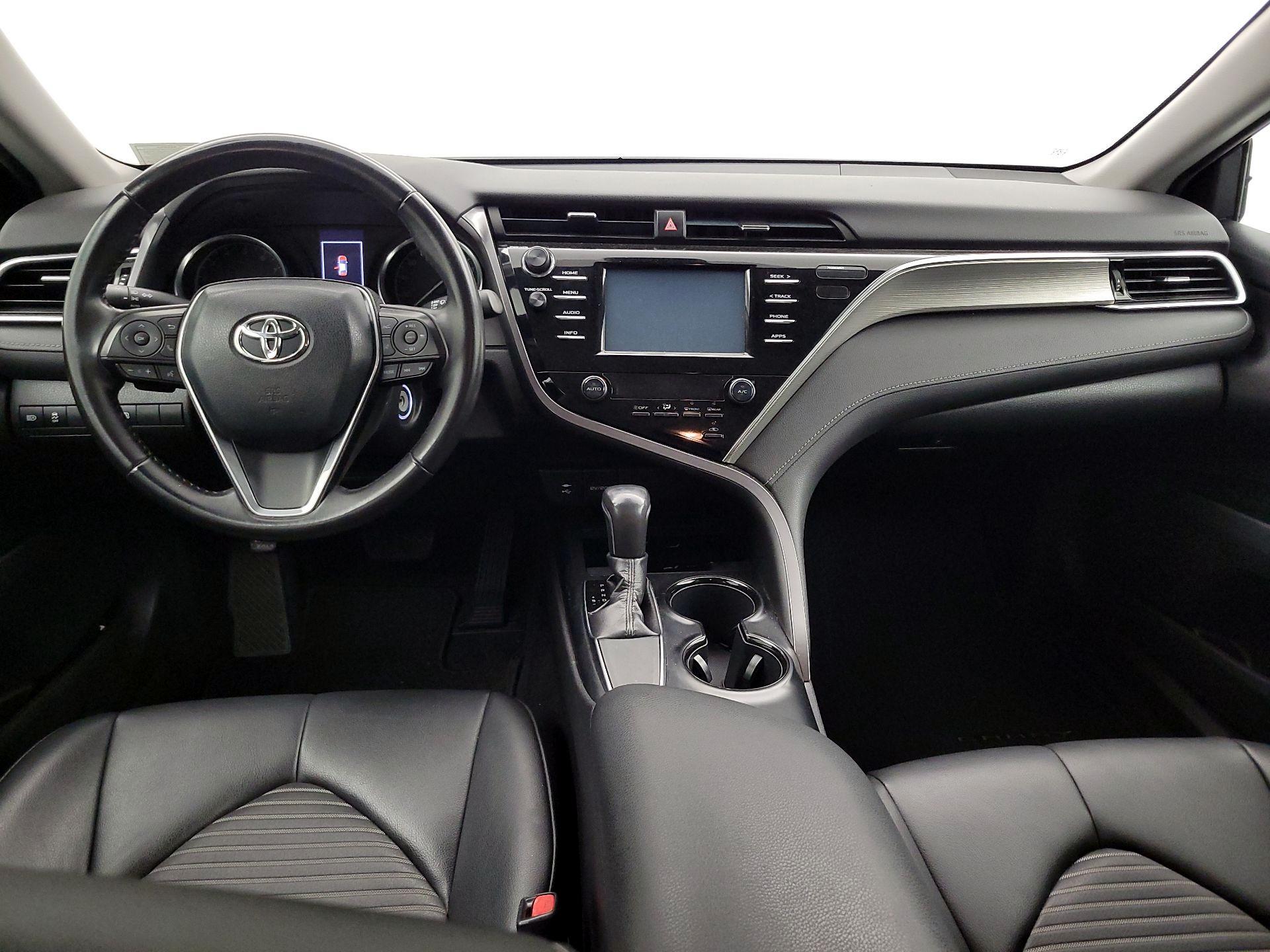 Thumbnail: 2018 Toyota Camry - 9