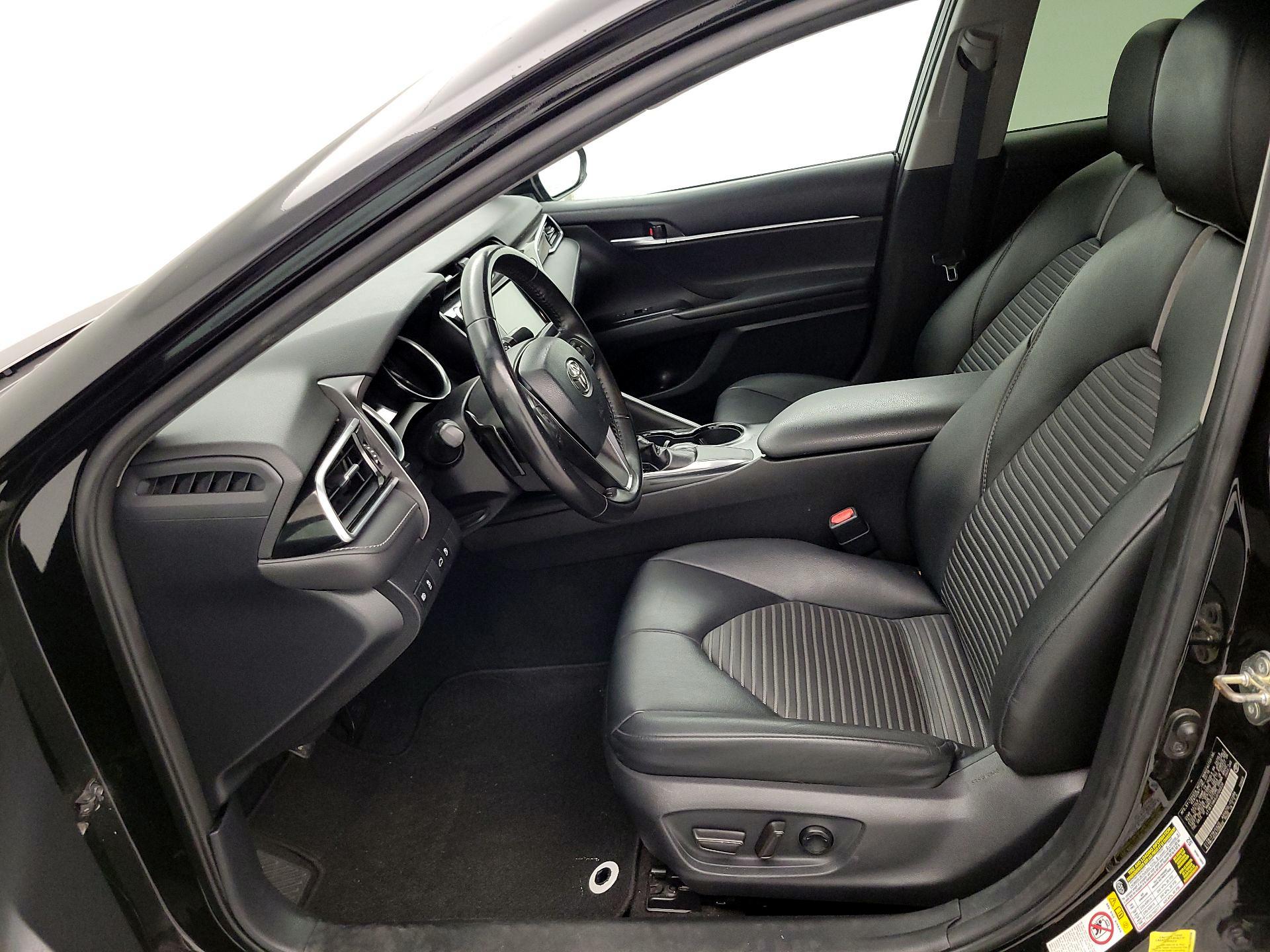 Thumbnail: 2018 Toyota Camry - 11