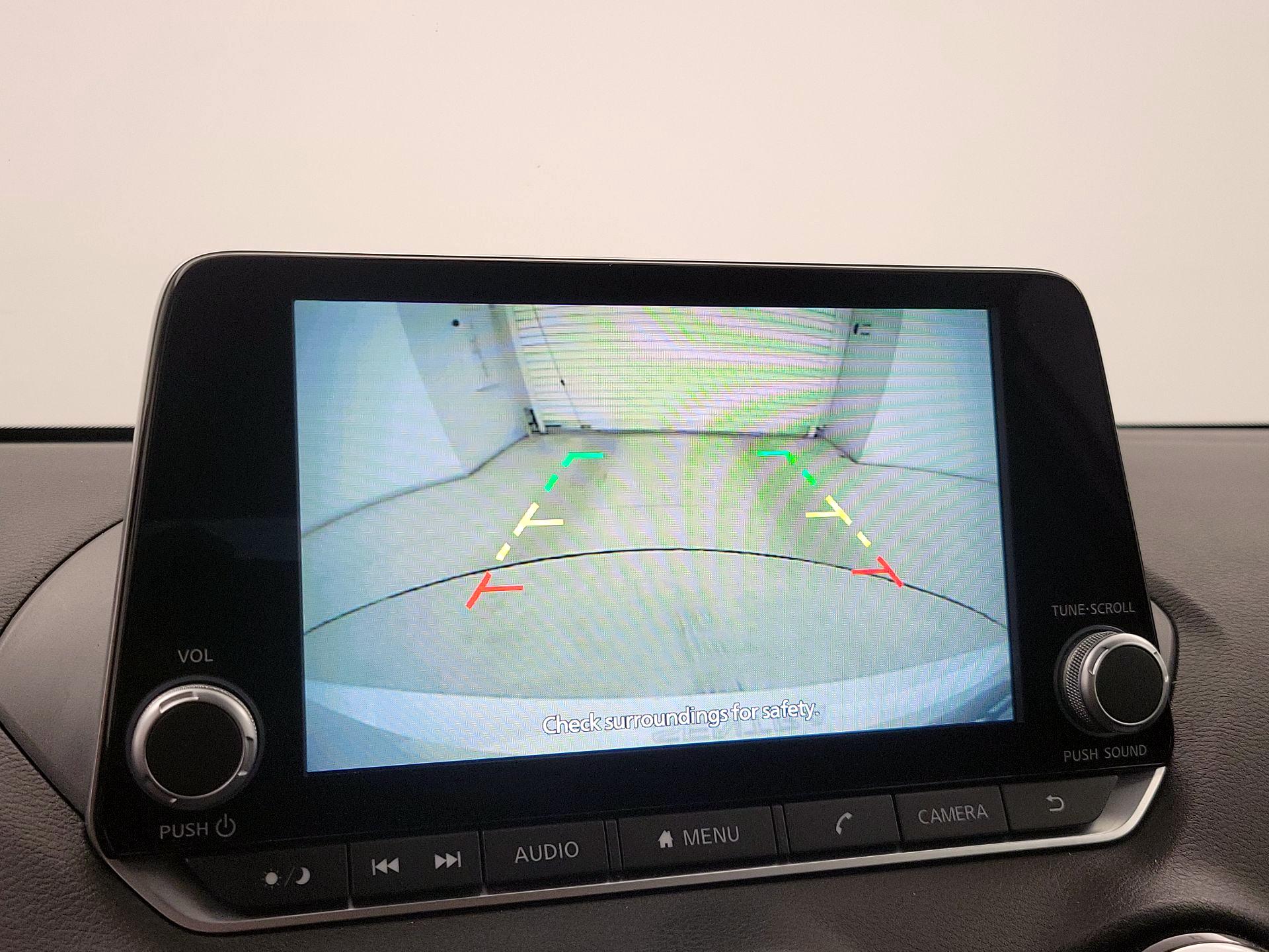 Thumbnail: 2022 Nissan Sentra - 14