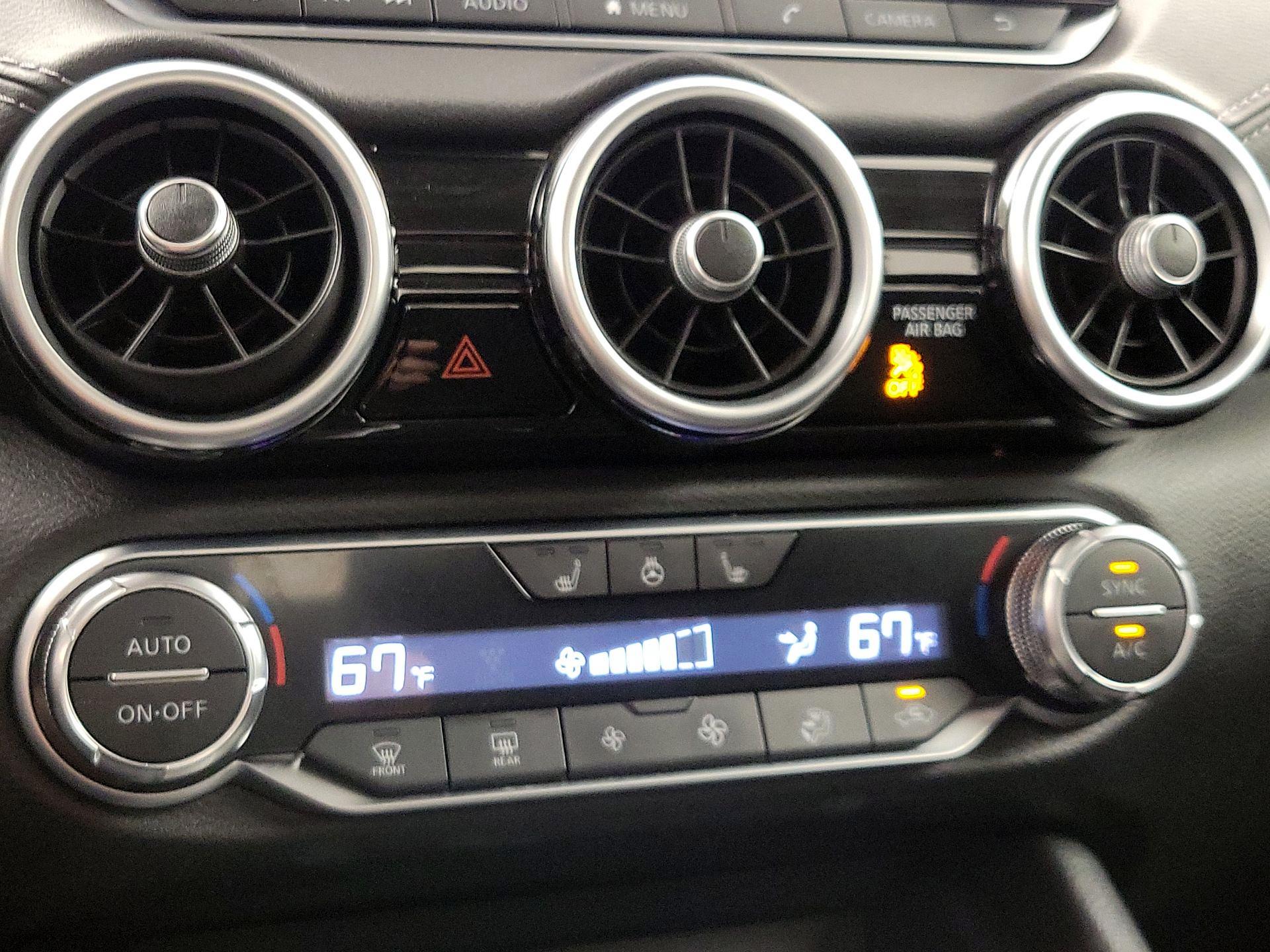 Thumbnail: 2022 Nissan Sentra - 16