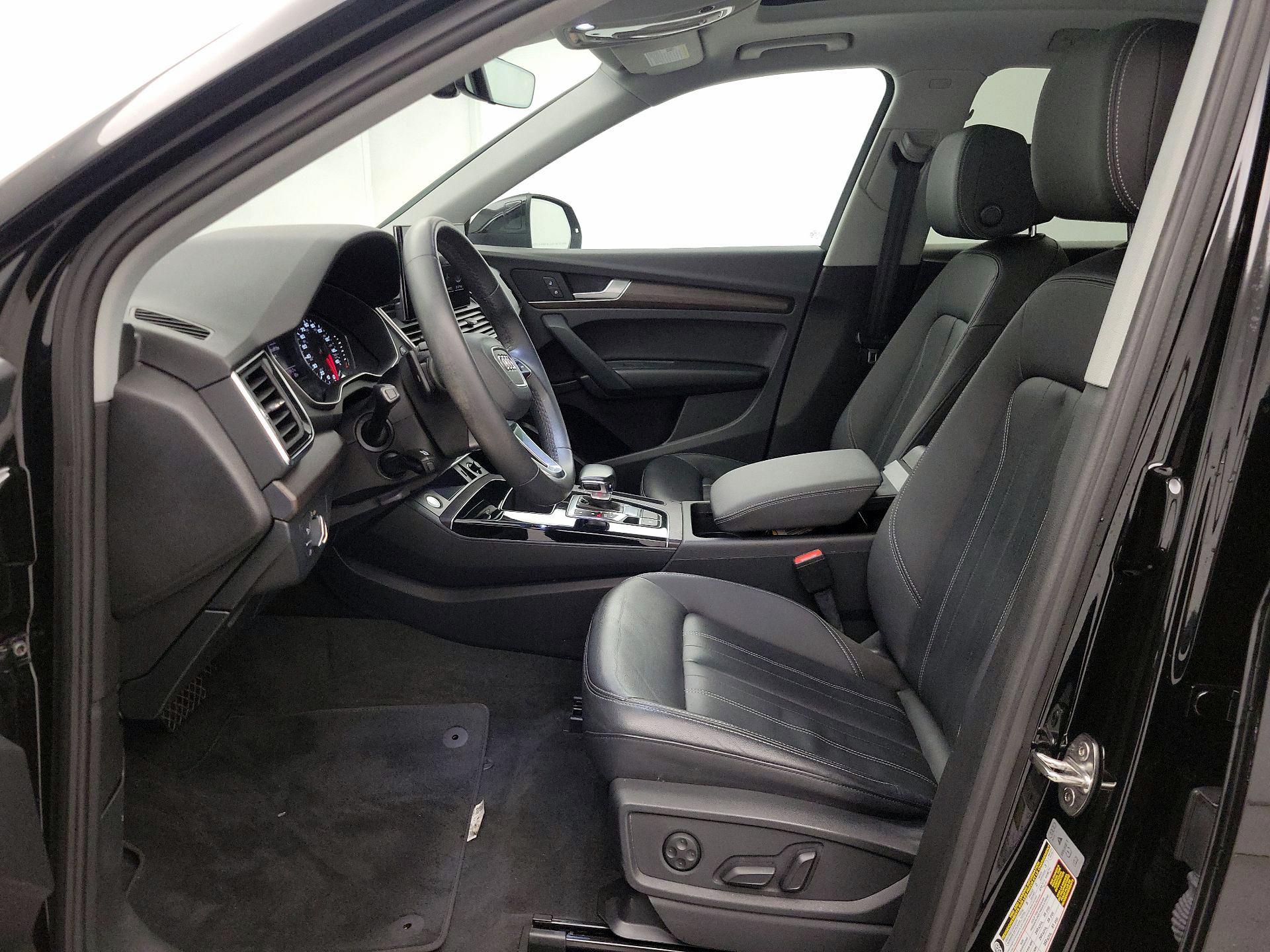 Thumbnail: 2022 Audi Q5 - 11