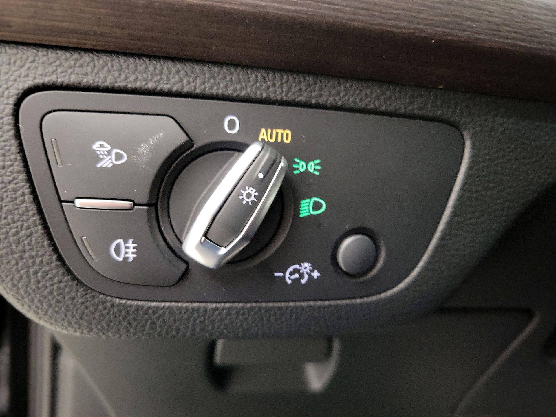 Thumbnail: 2022 Audi Q5 - 13