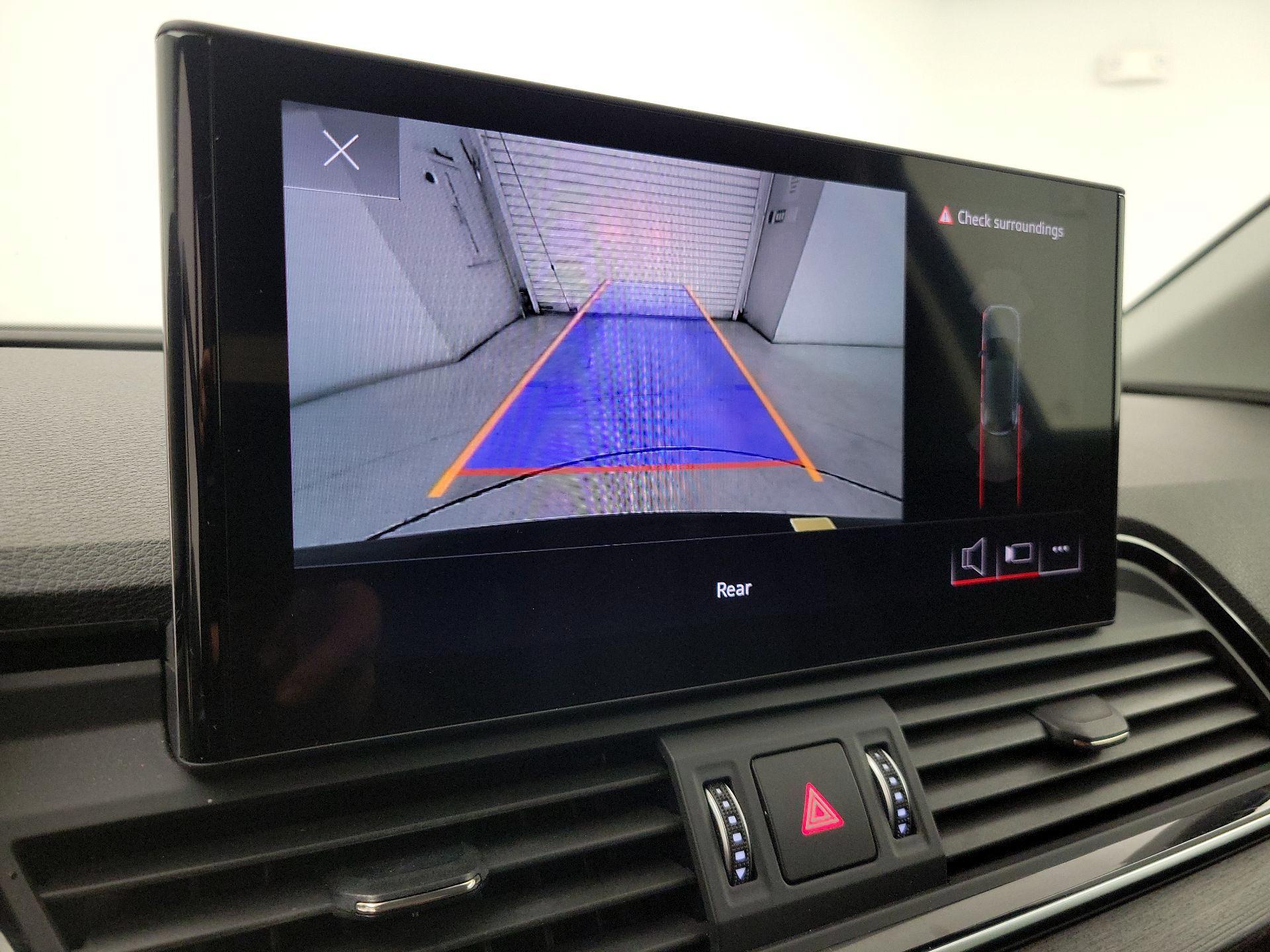 Thumbnail: 2022 Audi Q5 - 14