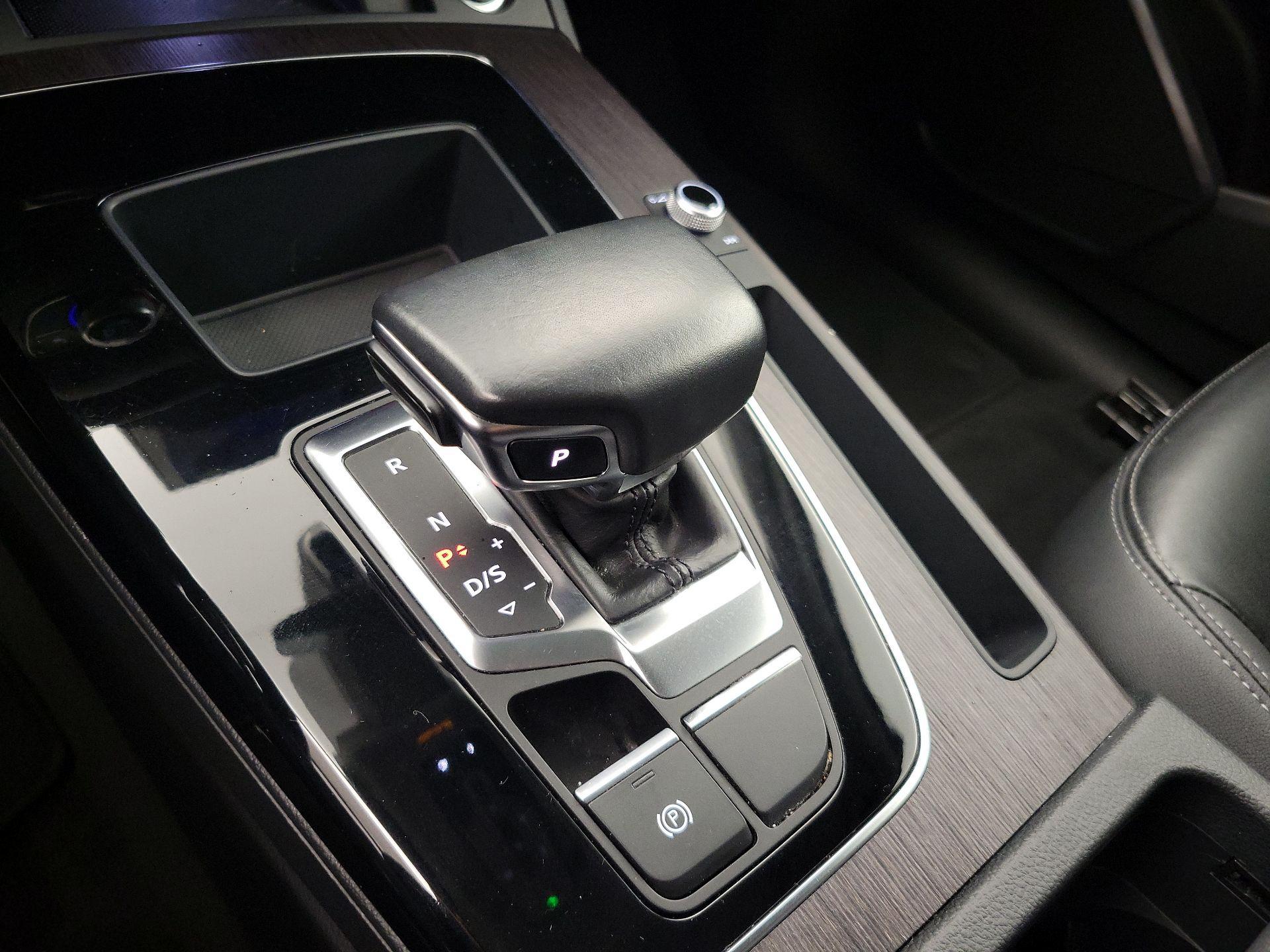 Thumbnail: 2022 Audi Q5 - 17