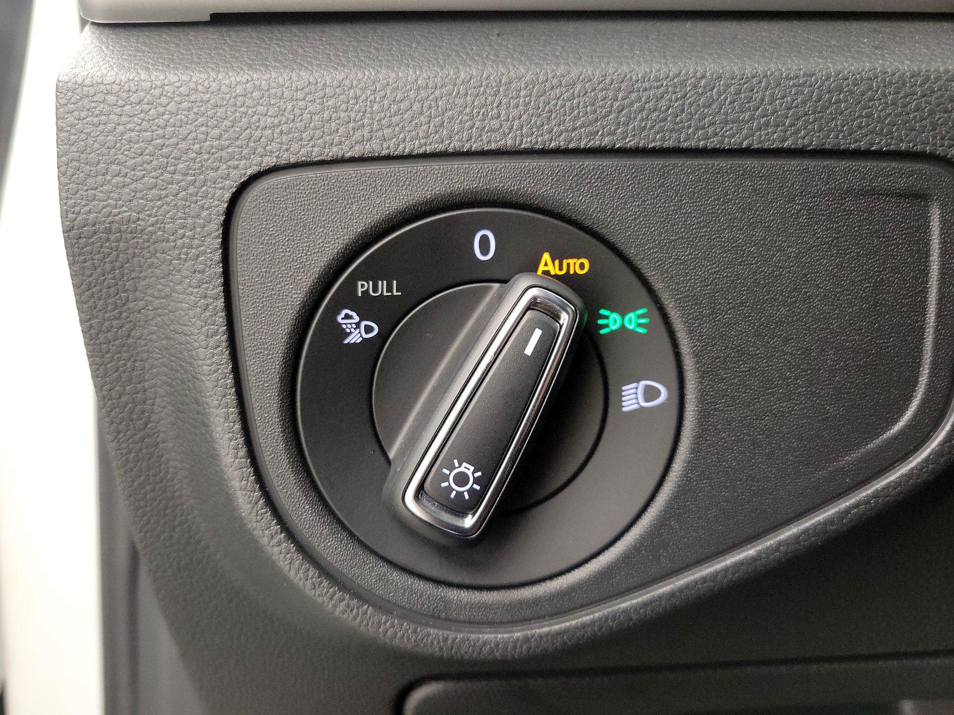 Thumbnail: 2022 Volkswagen Atlas - 13