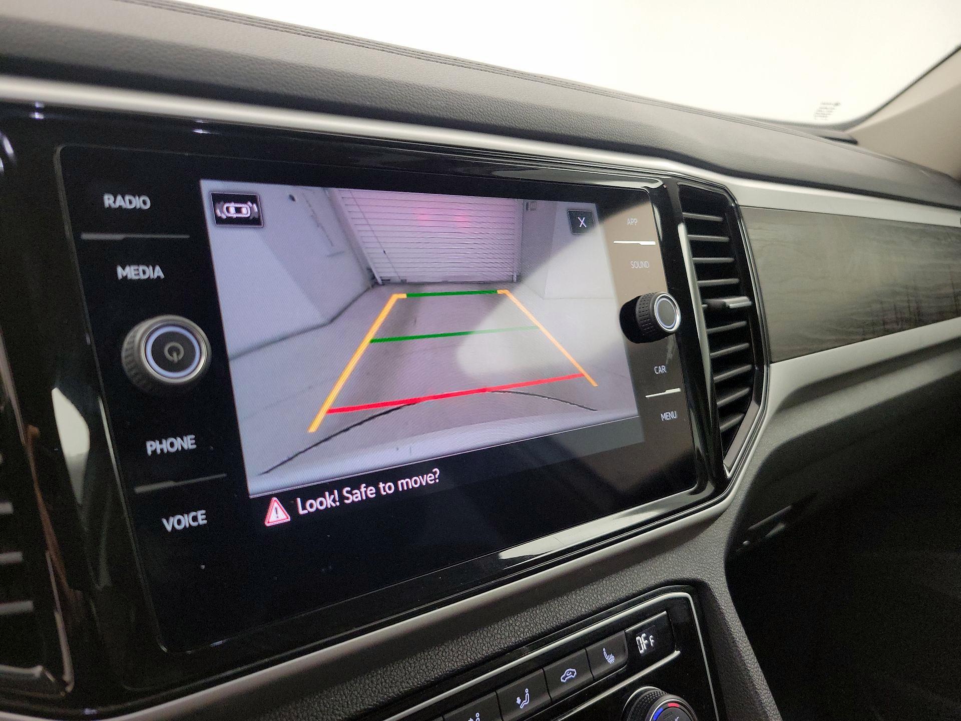 Thumbnail: 2022 Volkswagen Atlas - 14