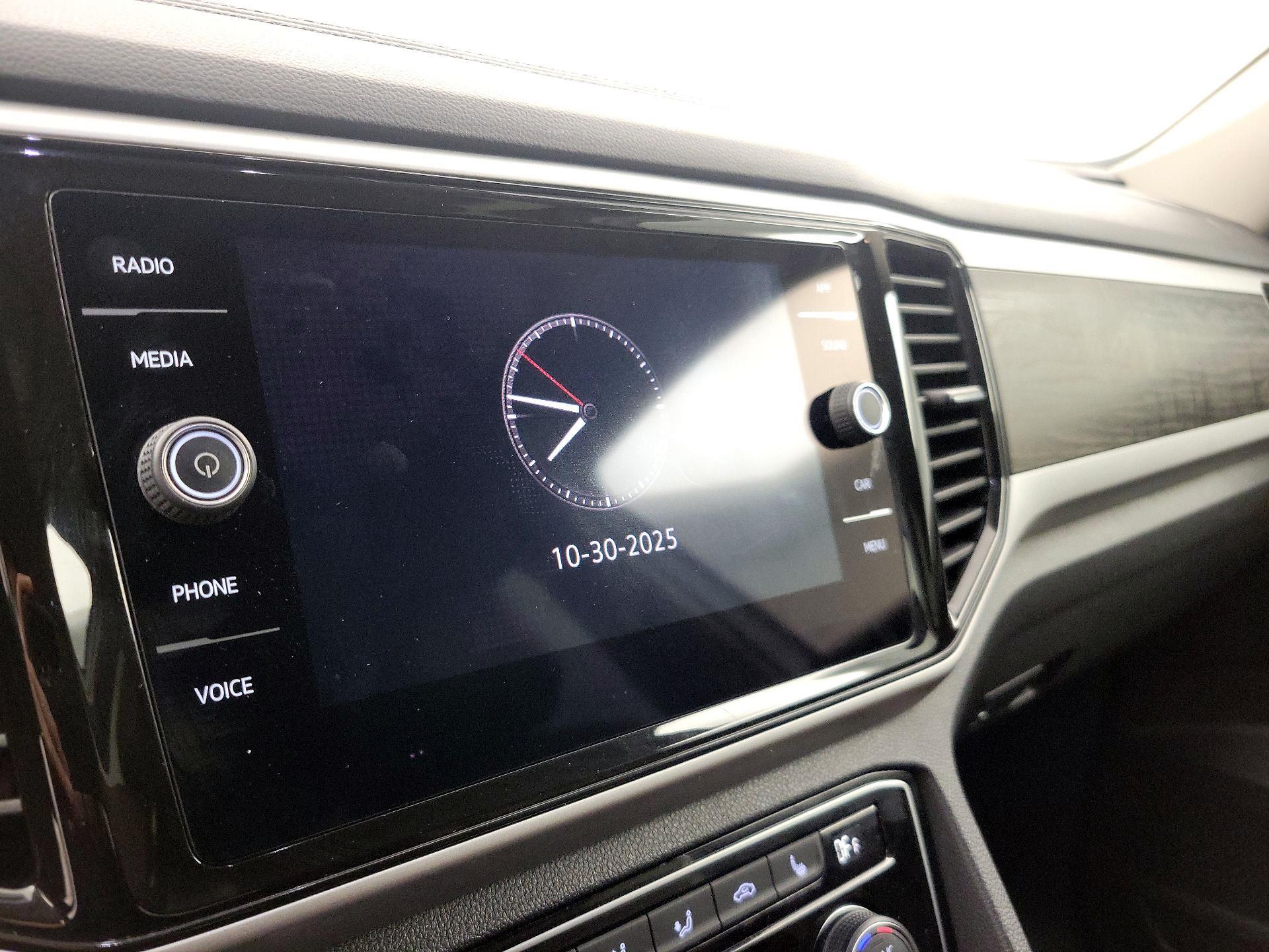 Thumbnail: 2022 Volkswagen Atlas - 15