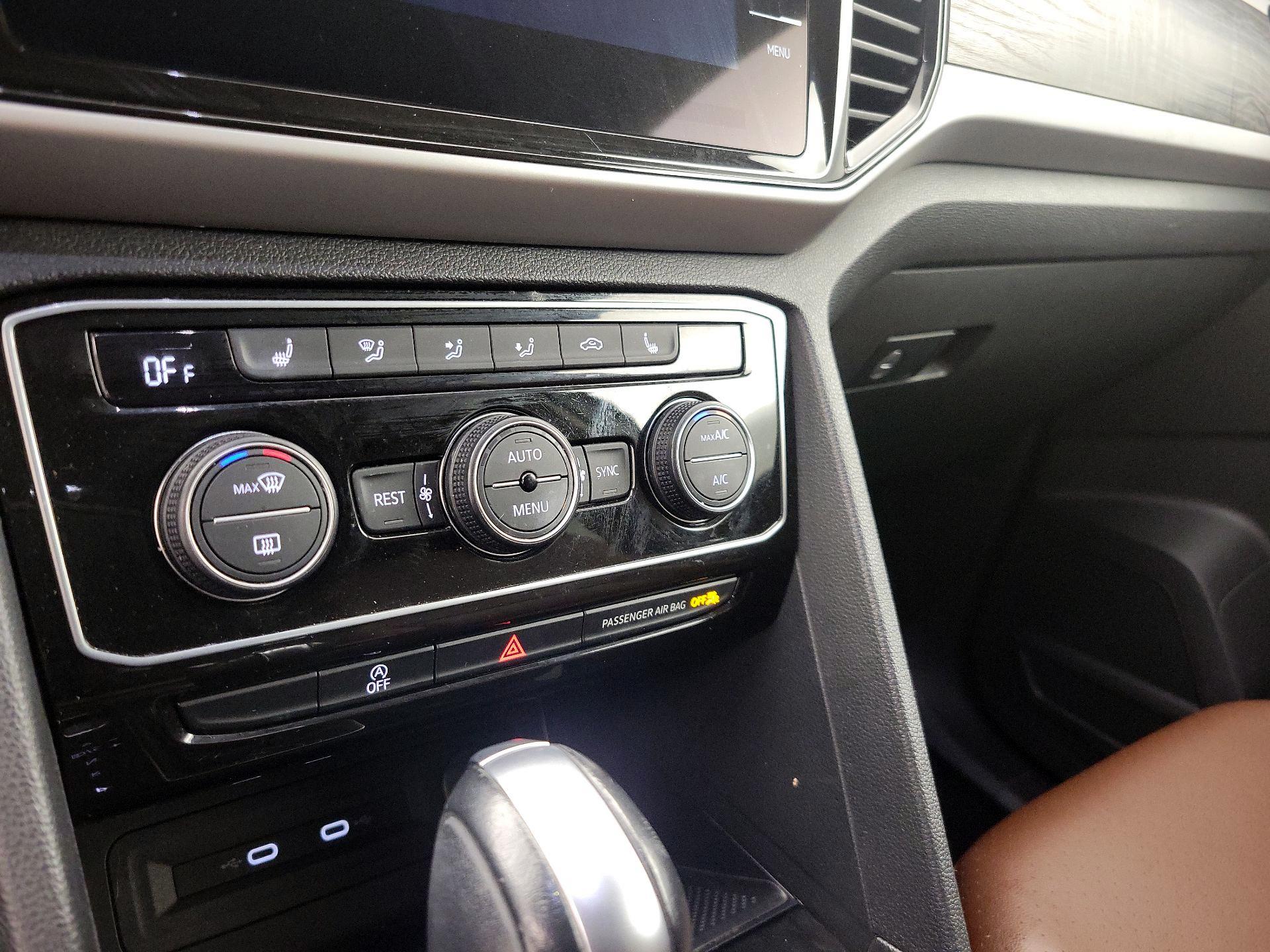 Thumbnail: 2022 Volkswagen Atlas - 16