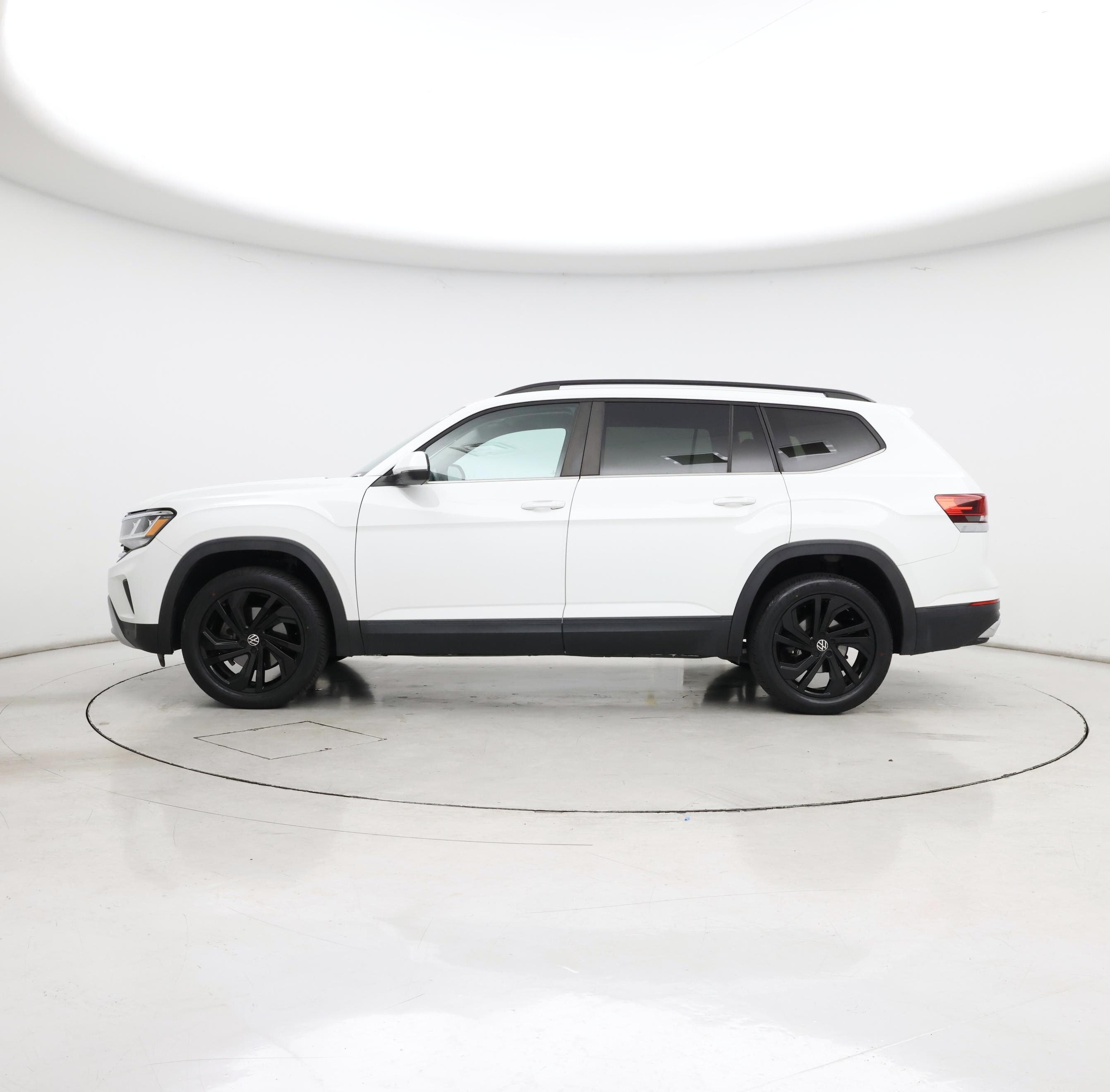 Thumbnail: 2022 Volkswagen Atlas - 3