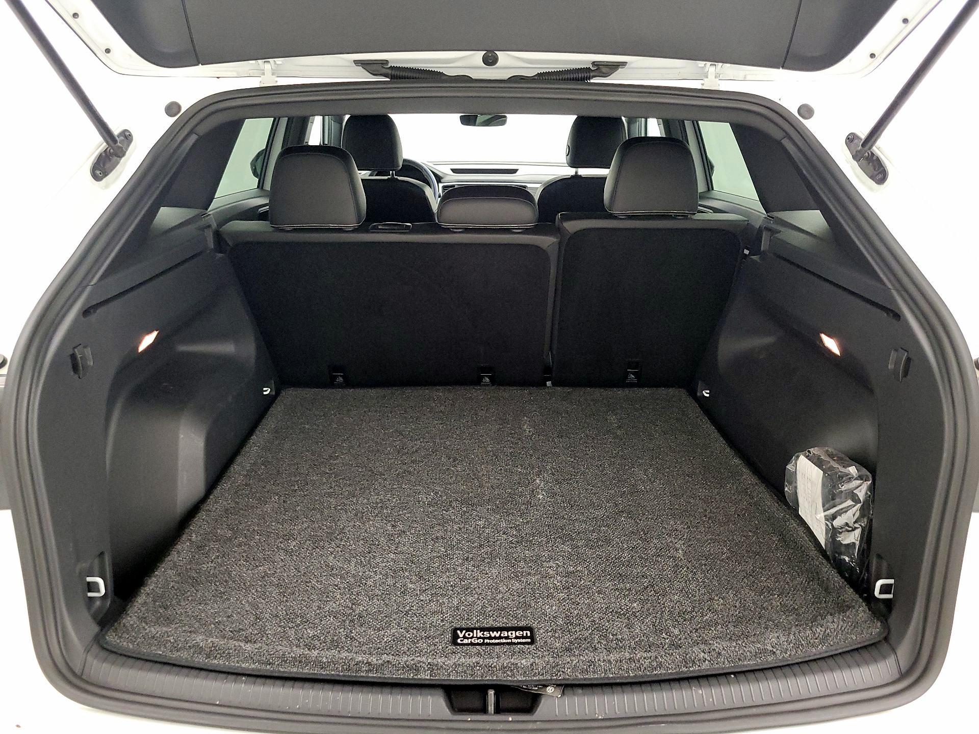 Thumbnail: 2023 Volkswagen Atlas - 19