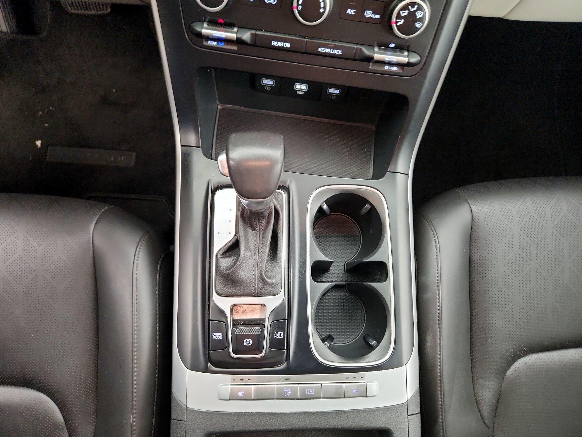 Thumbnail: 2024 Kia Carnival - 17