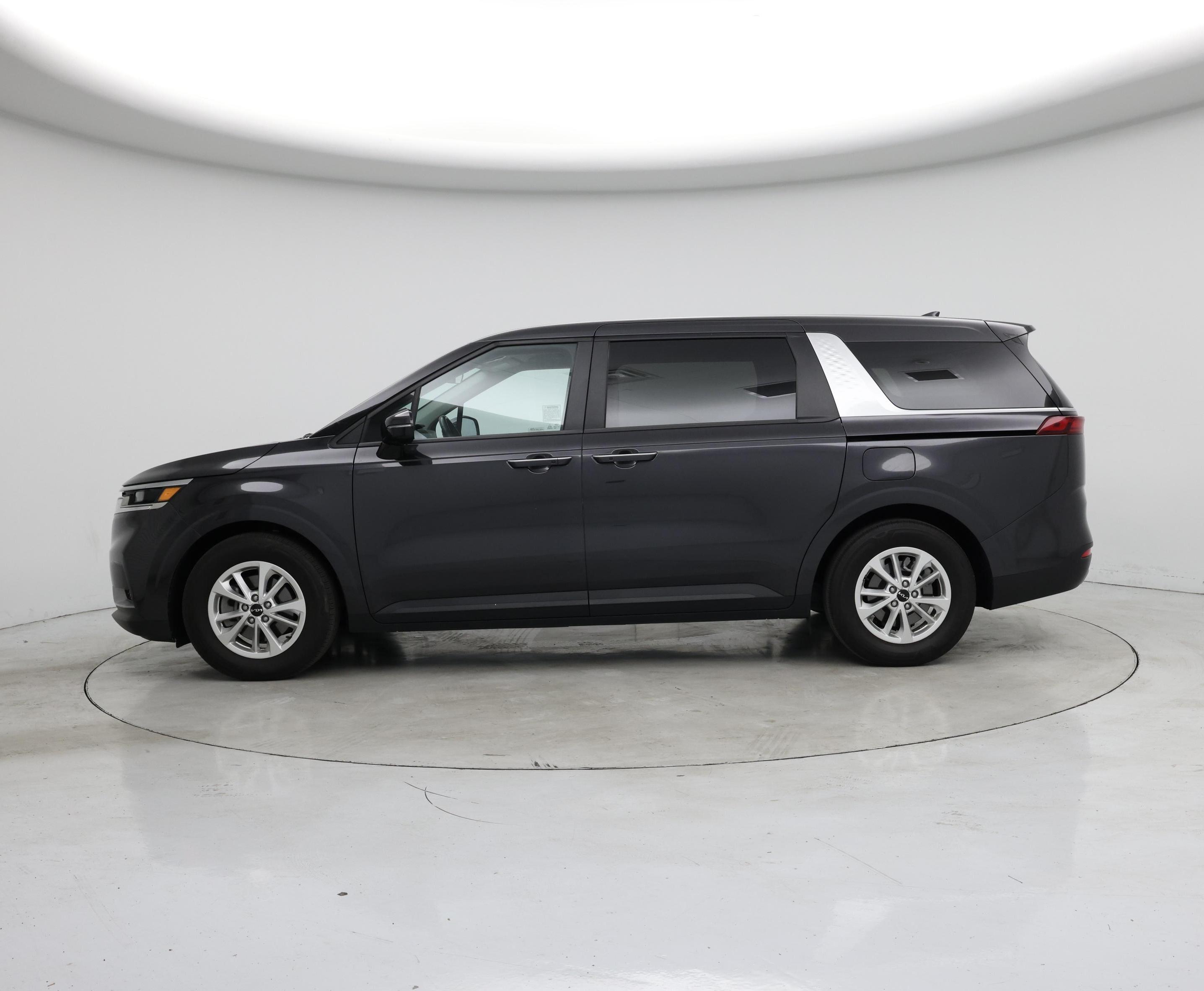 Thumbnail: 2024 Kia Carnival - 3