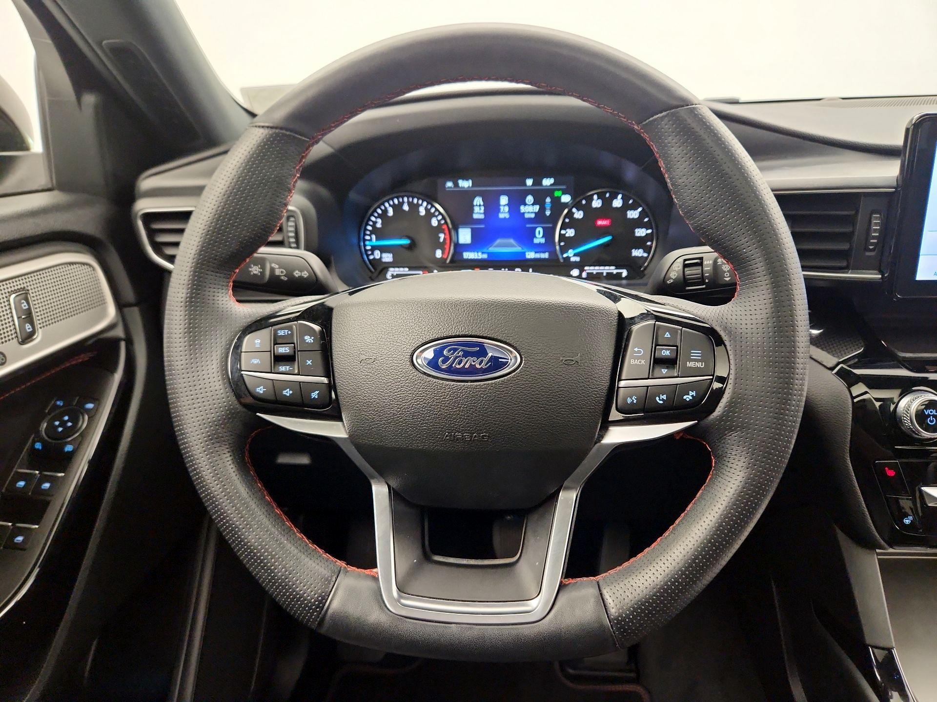 Thumbnail: 2022 Ford Explorer - 10