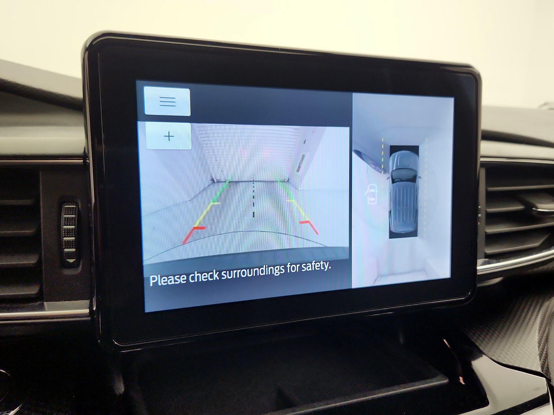 Thumbnail: 2022 Ford Explorer - 15