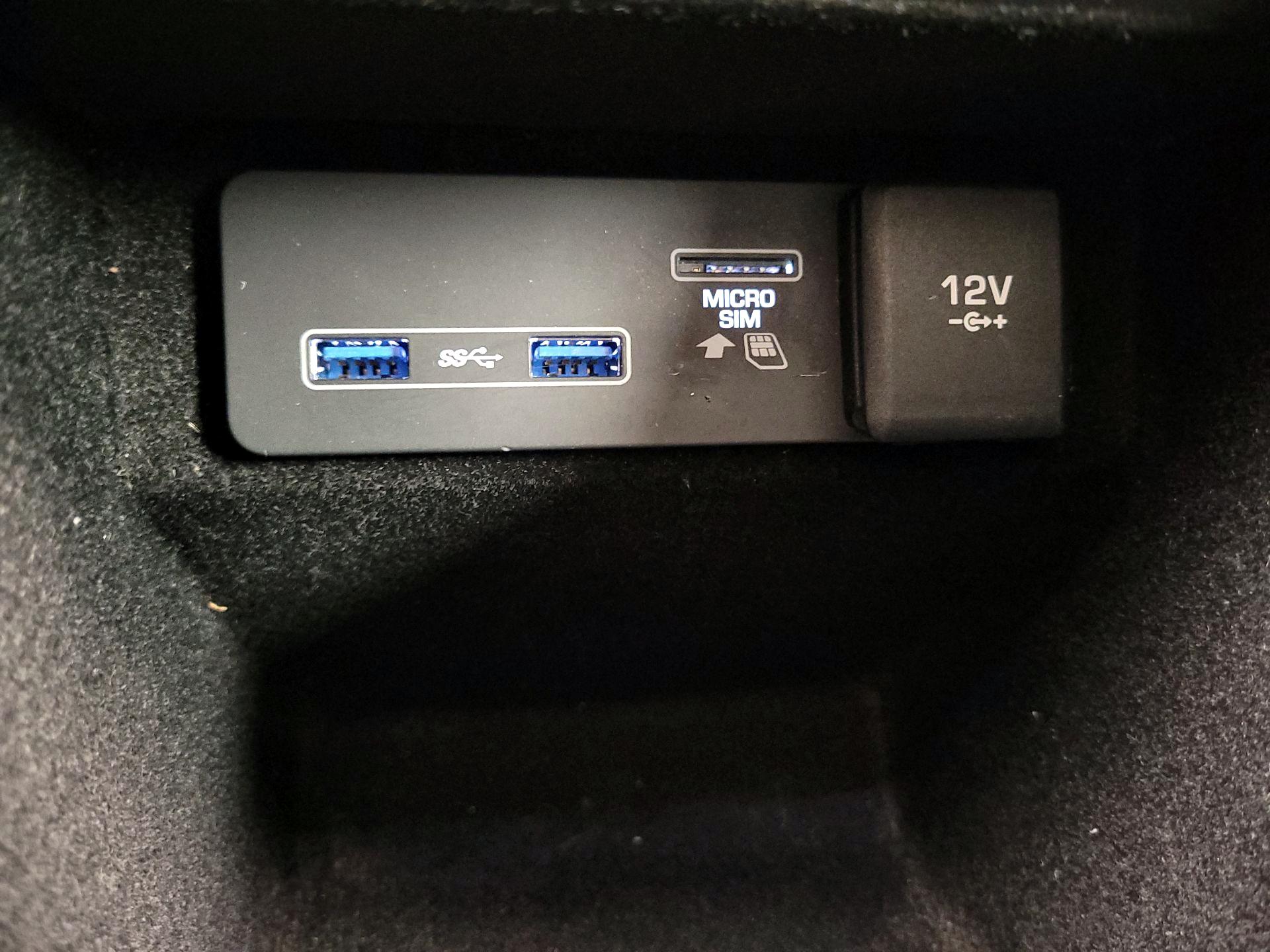 Thumbnail: 2020 Land Rover Range Rover Evoque - 19