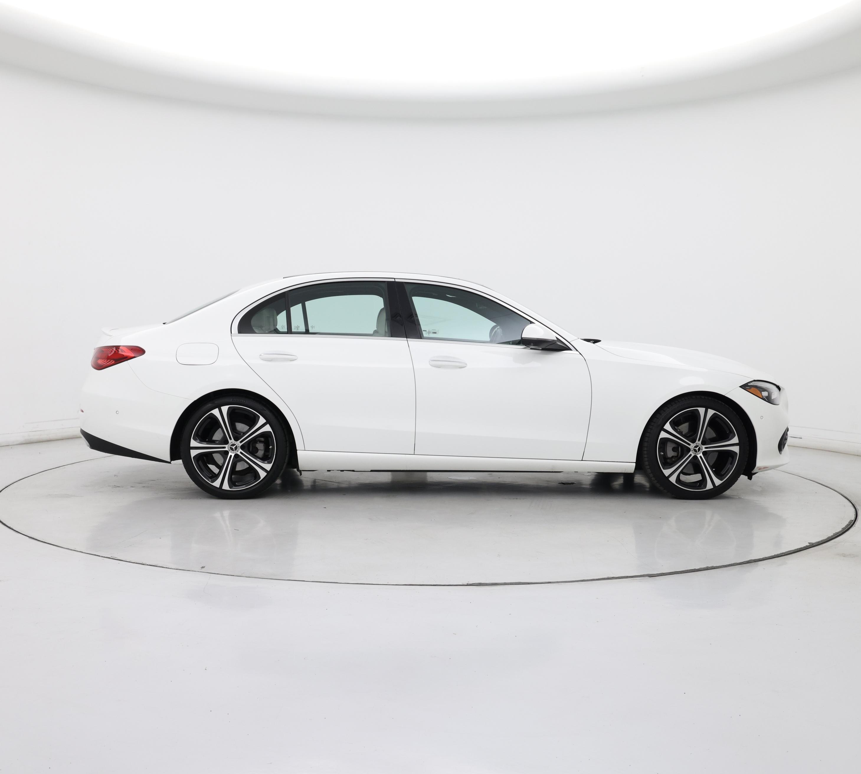 Thumbnail: 2022 Mercedes-Benz C-Class - 7