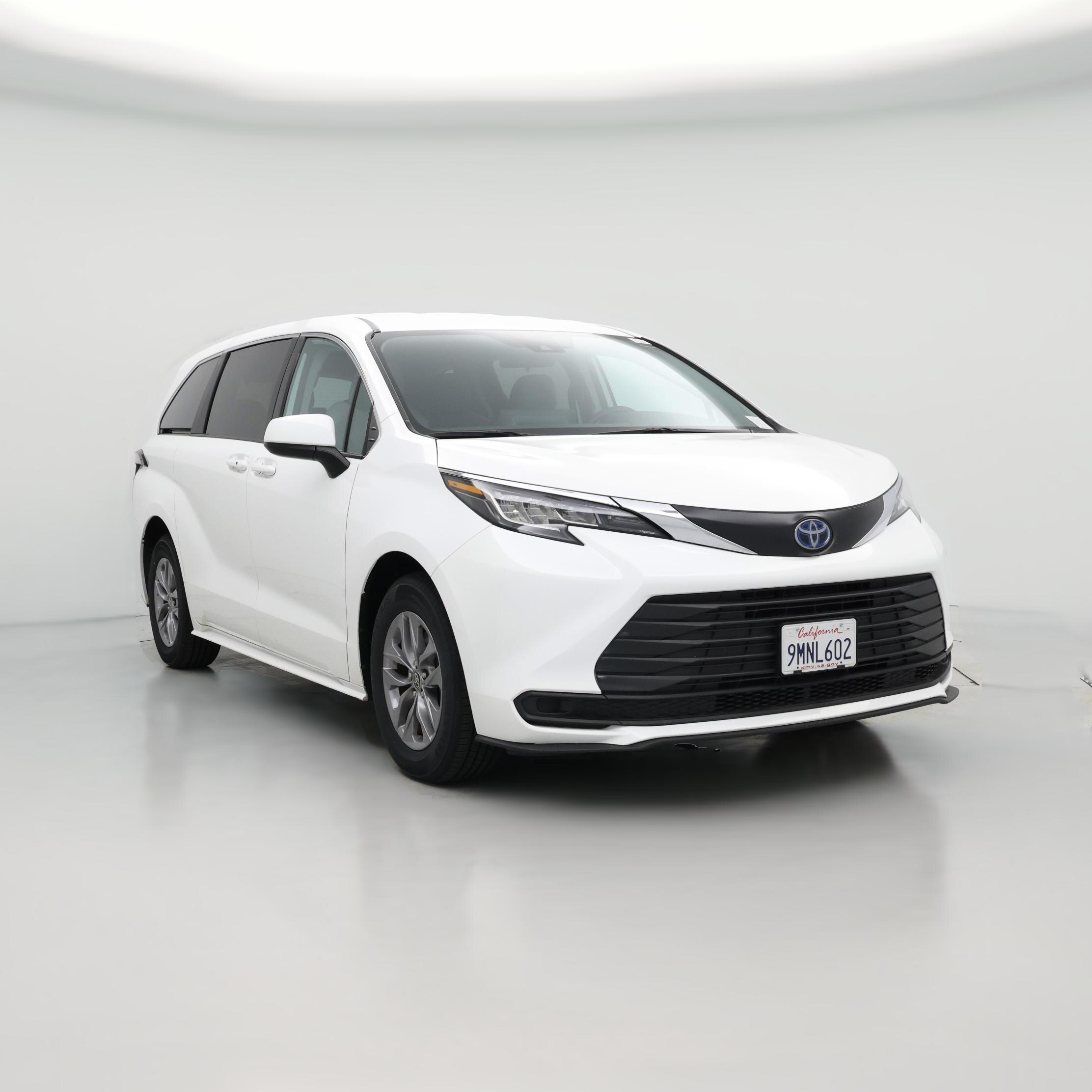 Thumbnail: 2023 Toyota Sienna - 1