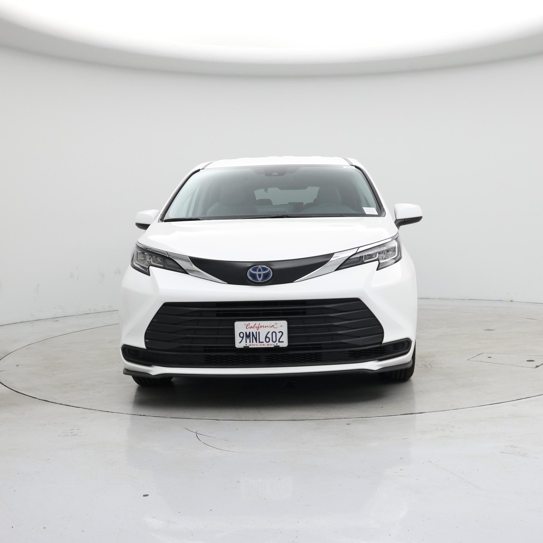 Thumbnail: 2023 Toyota Sienna - 5