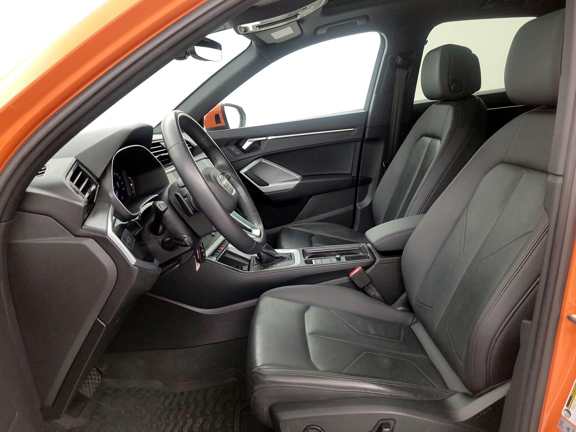 Thumbnail: 2022 Audi Q3 - 11