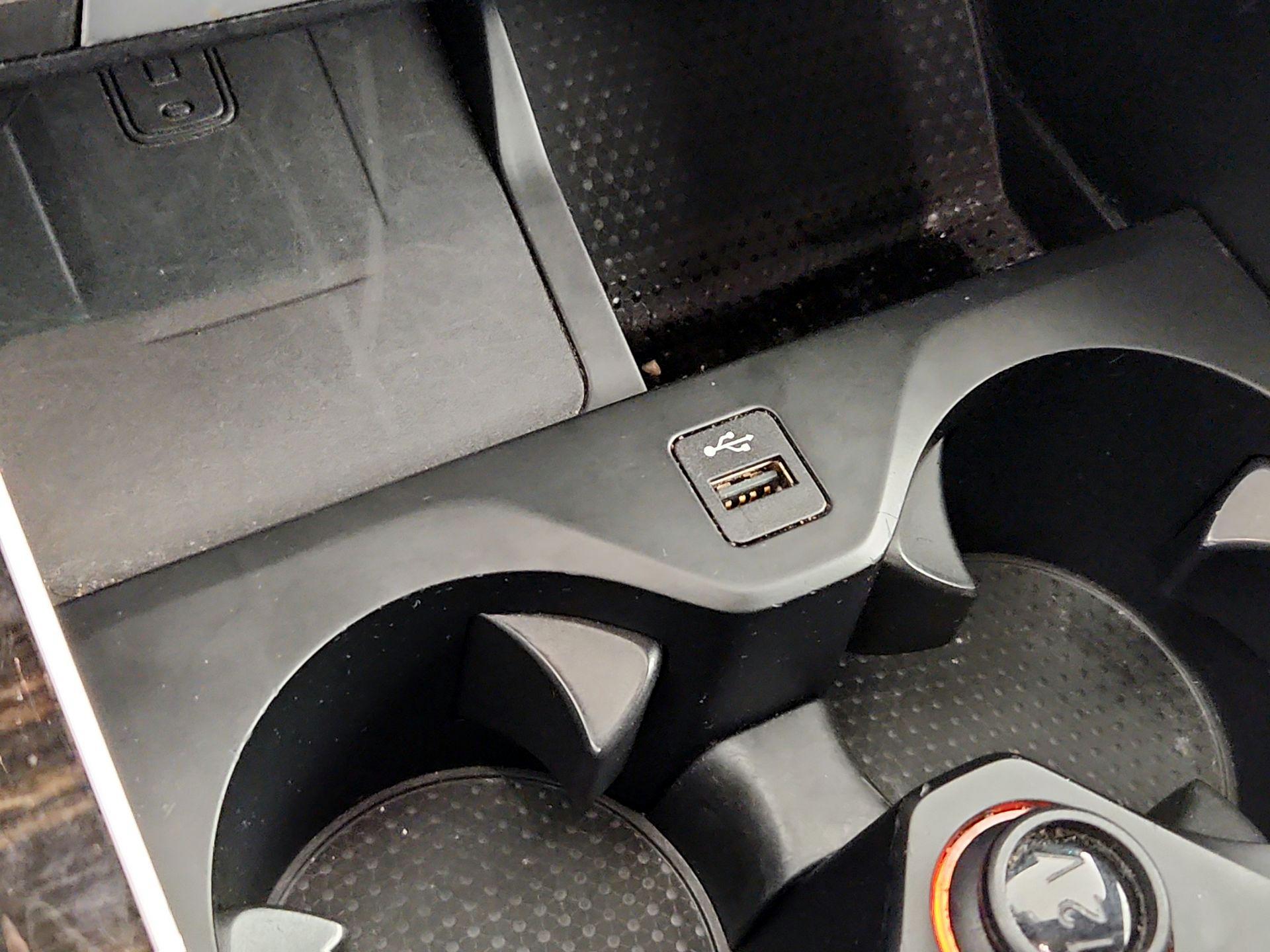 Thumbnail: 2020 BMW X5 - 19