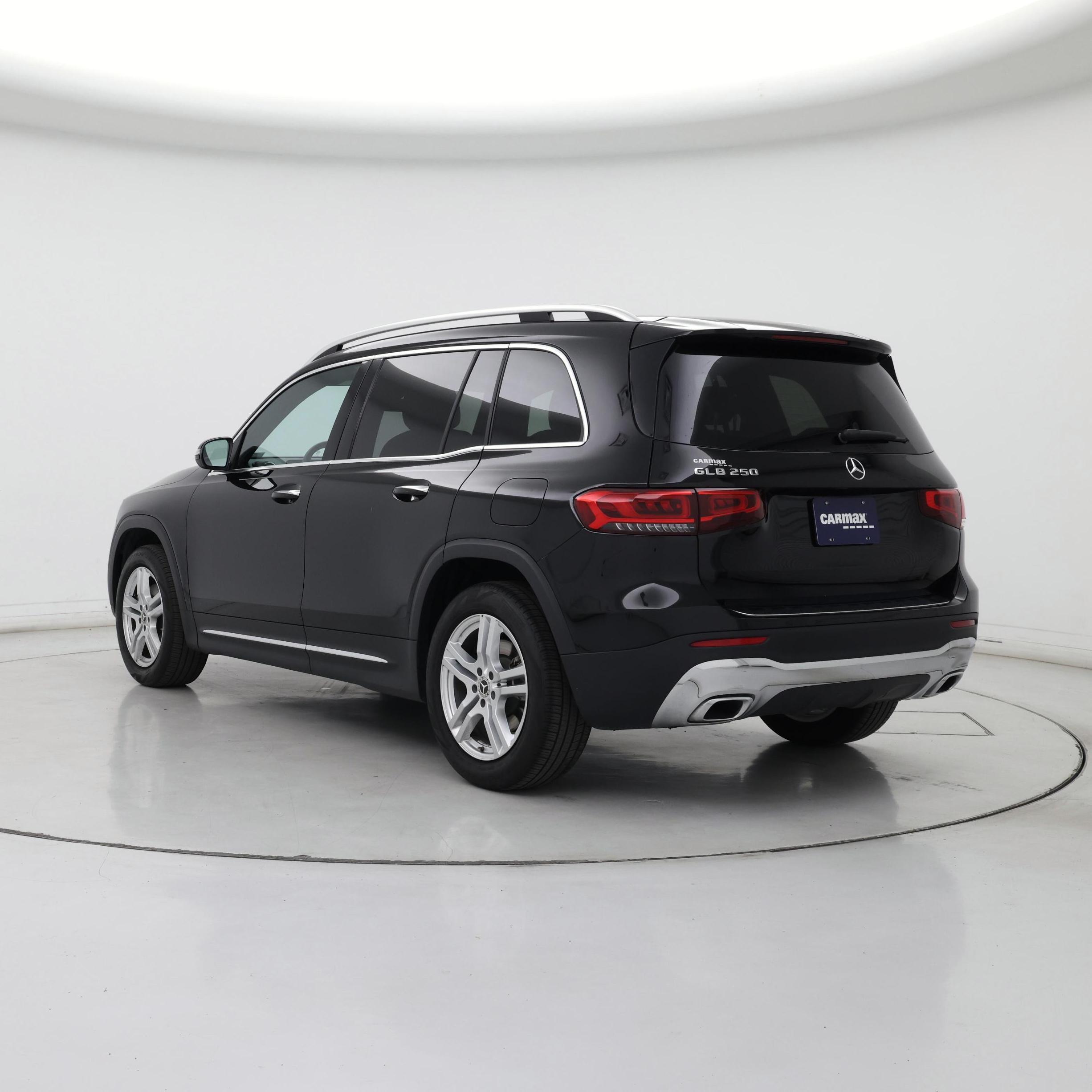 Thumbnail: 2022 Mercedes-Benz GLB - 2