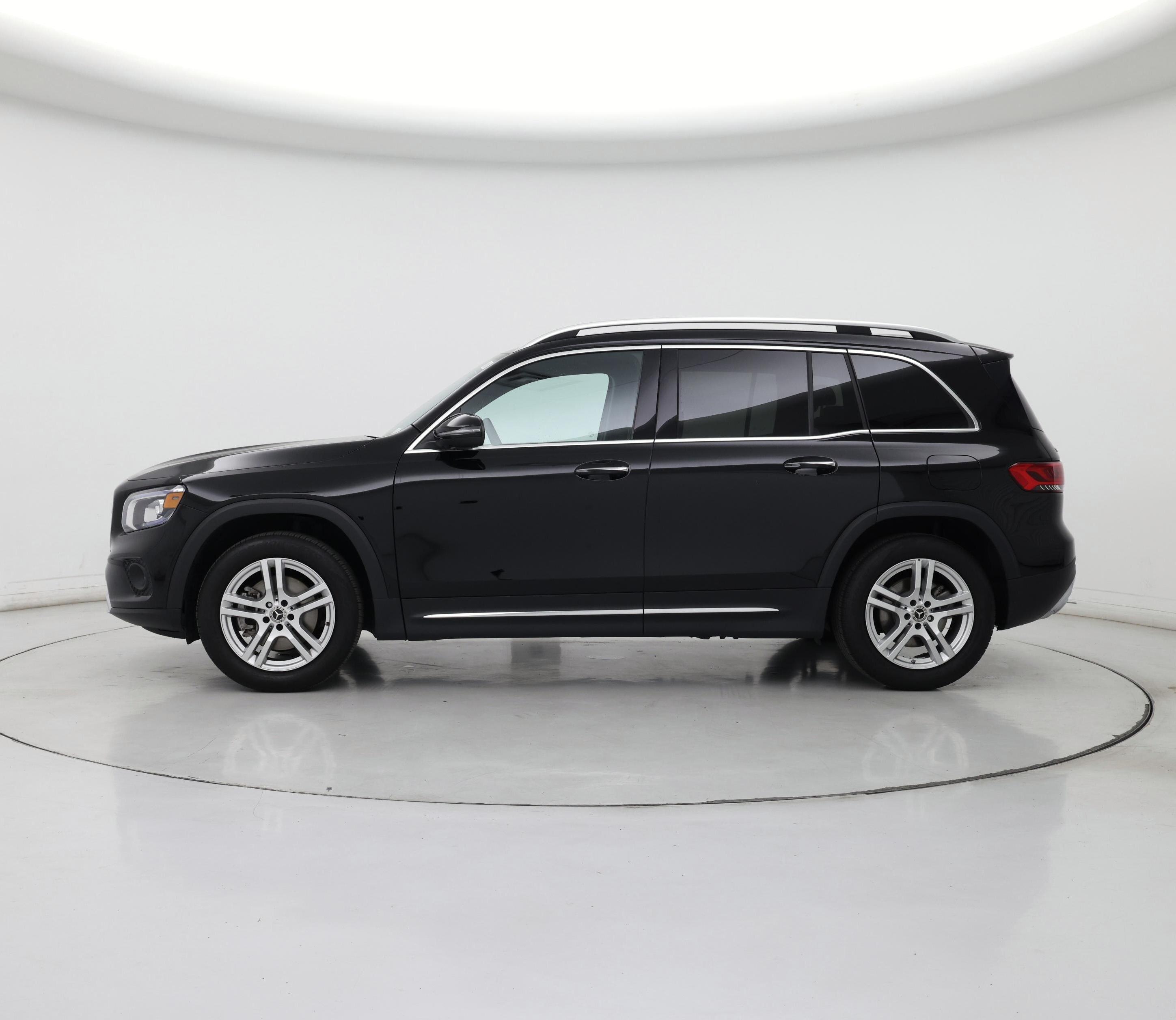 Thumbnail: 2022 Mercedes-Benz GLB - 3