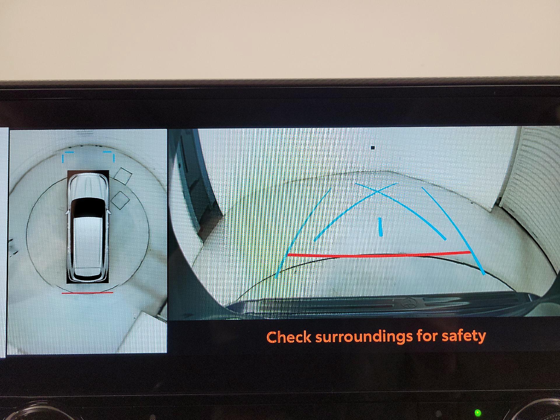 Thumbnail: 2023 Toyota Highlander - 14