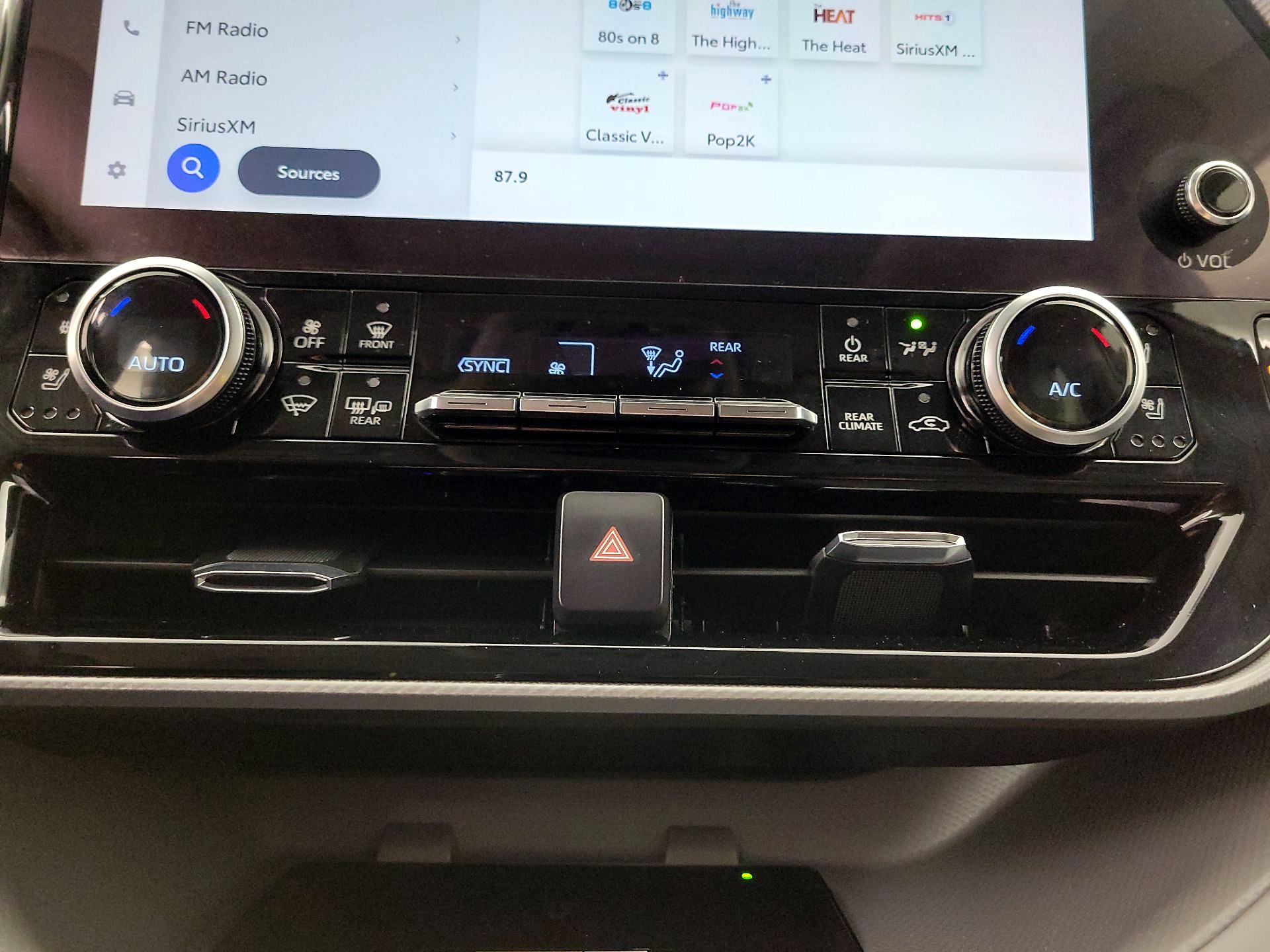 Thumbnail: 2023 Toyota Highlander - 16