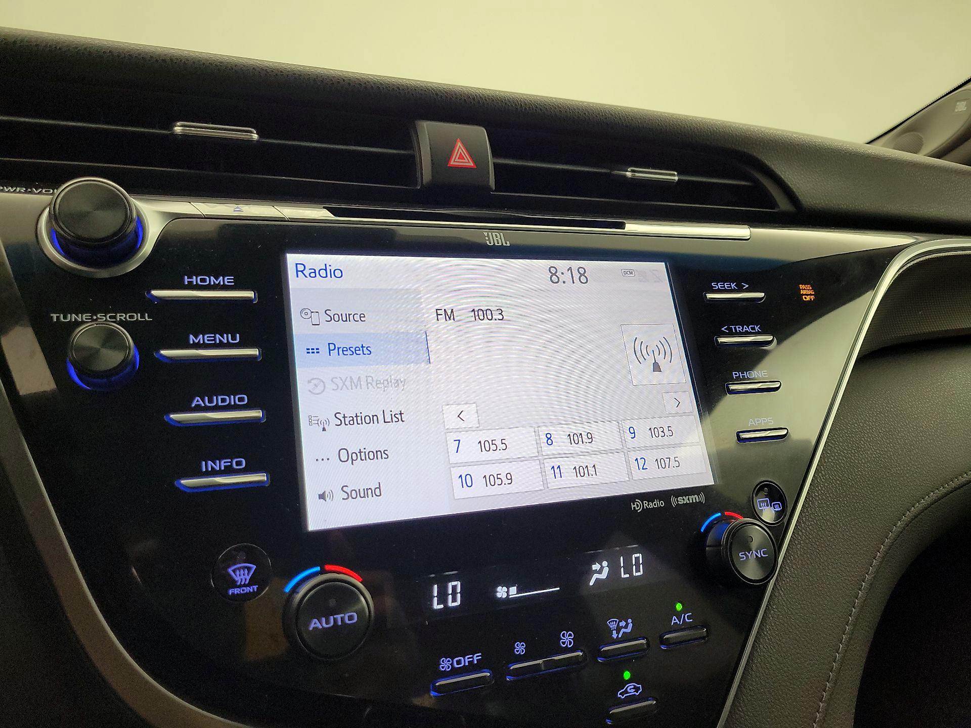 Thumbnail: 2018 Toyota Camry - 15