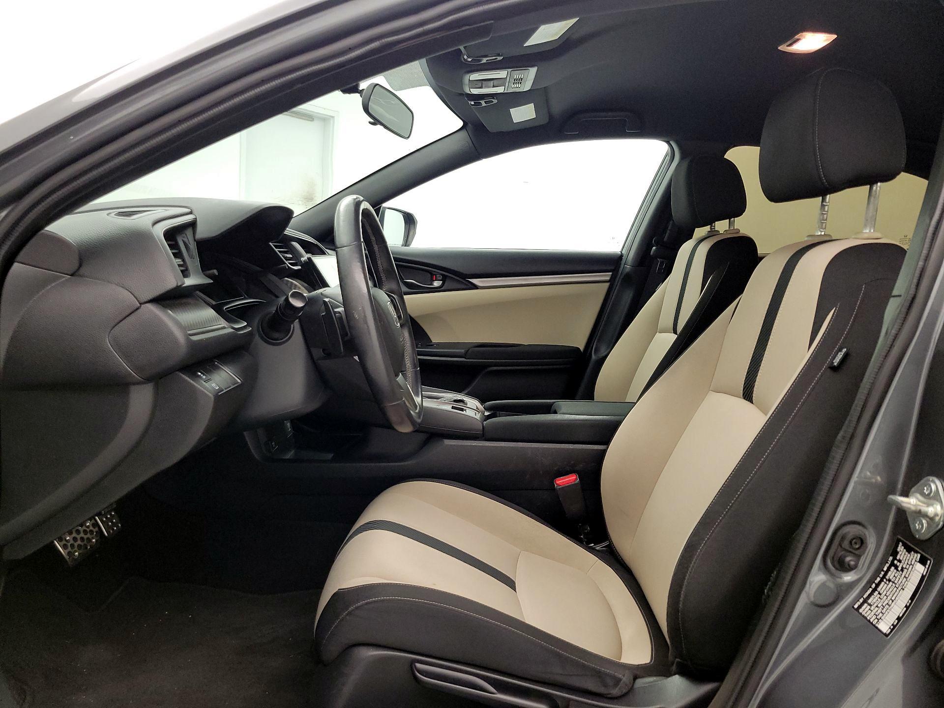 Thumbnail: 2017 Honda Civic - 11