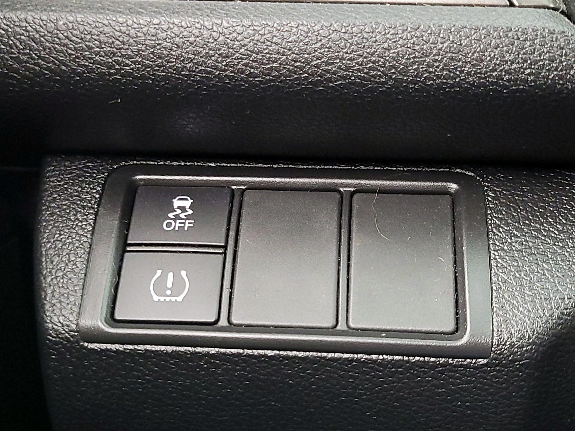 Thumbnail: 2017 Honda Civic - 13