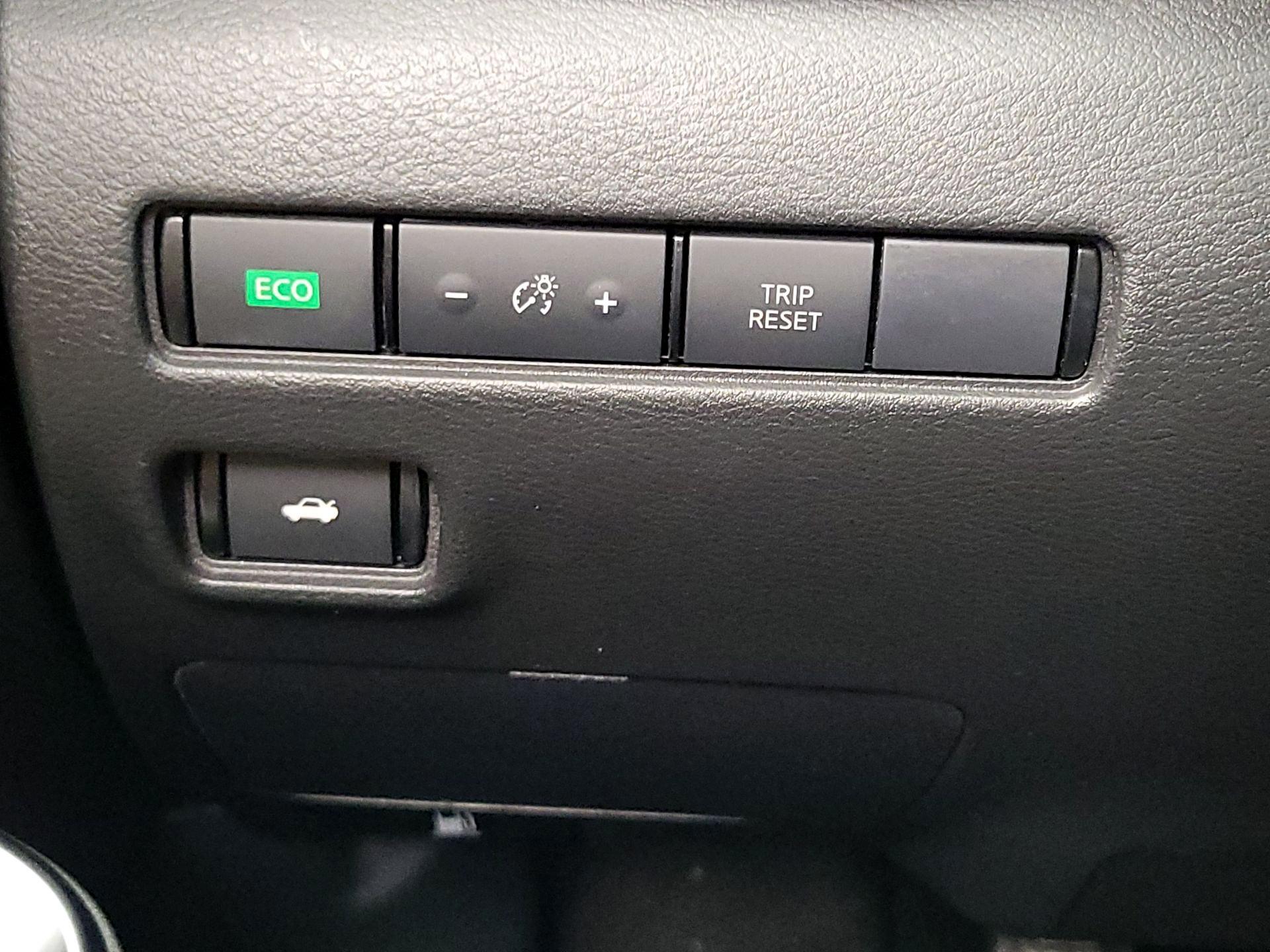 Thumbnail: 2021 Nissan Sentra - 13