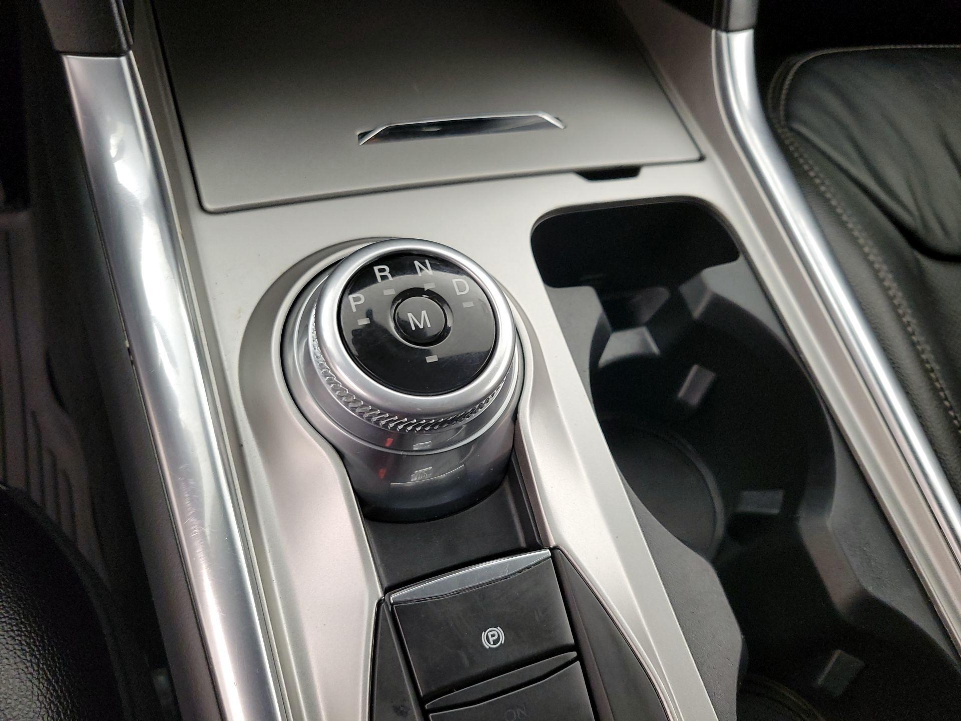 Thumbnail: 2020 Ford Explorer - 18