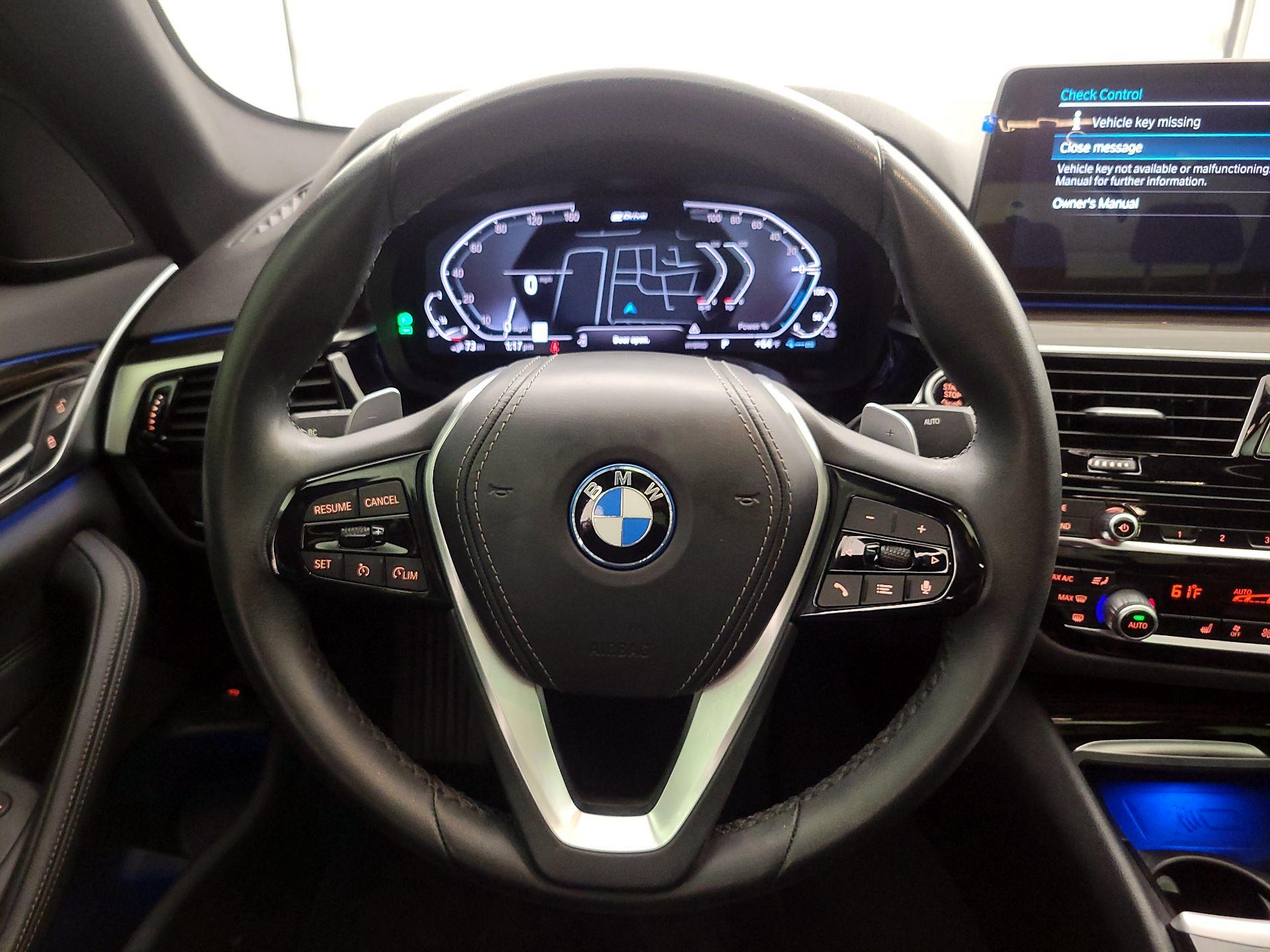 Thumbnail: 2023 BMW 5 Series - 10