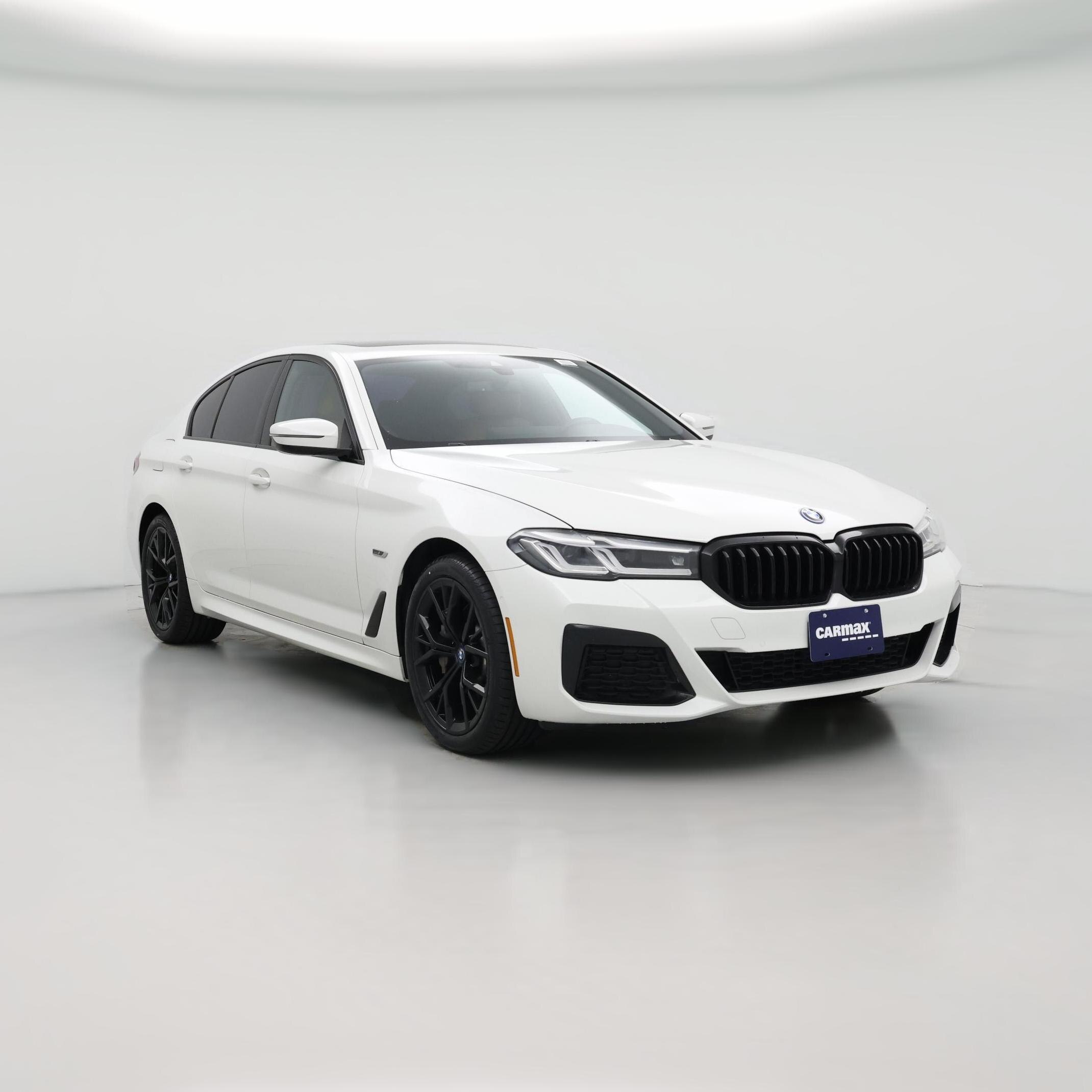 Thumbnail: 2022 BMW 5 Series - 1