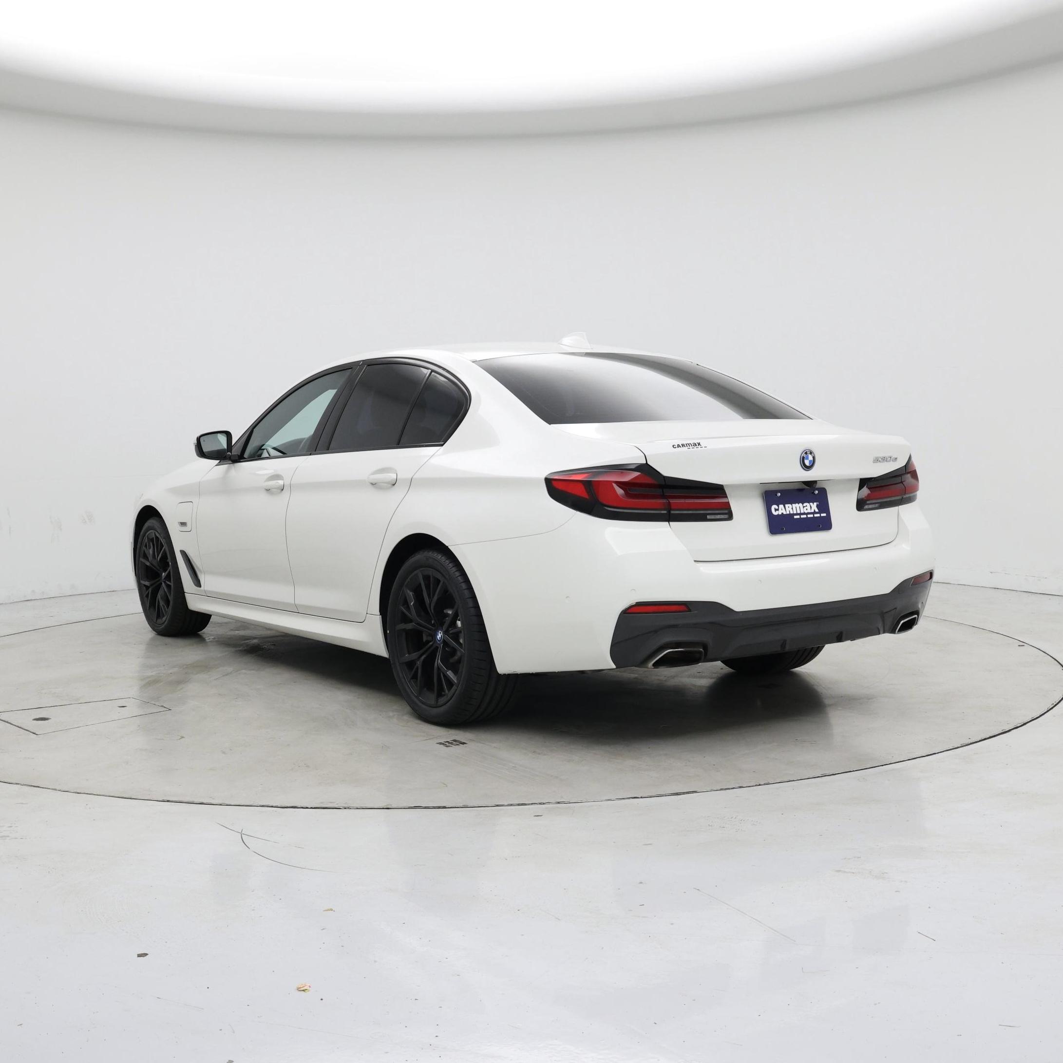 Thumbnail: 2022 BMW 5 Series - 2