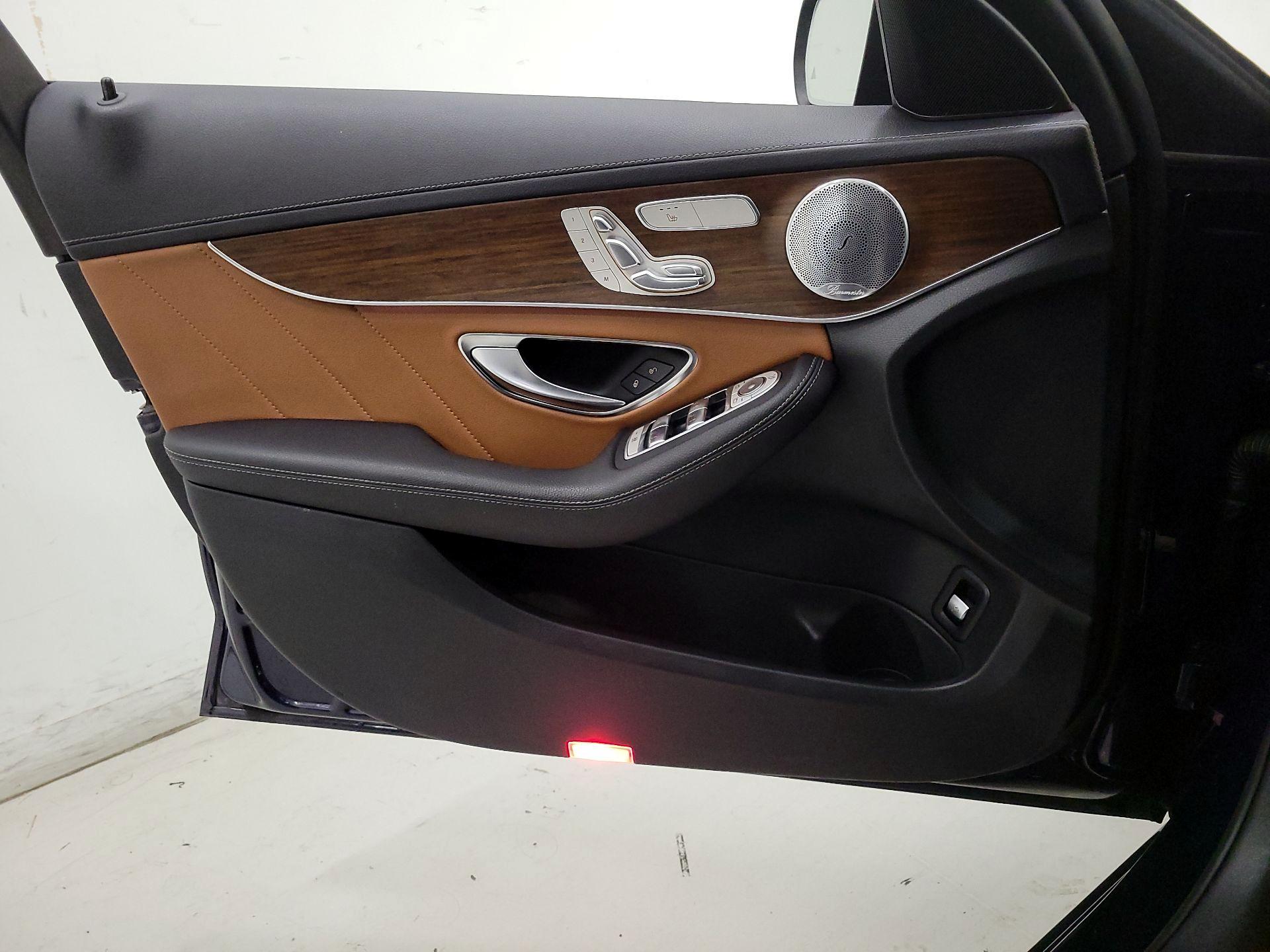 Thumbnail: 2020 Mercedes-Benz C-Class - 12