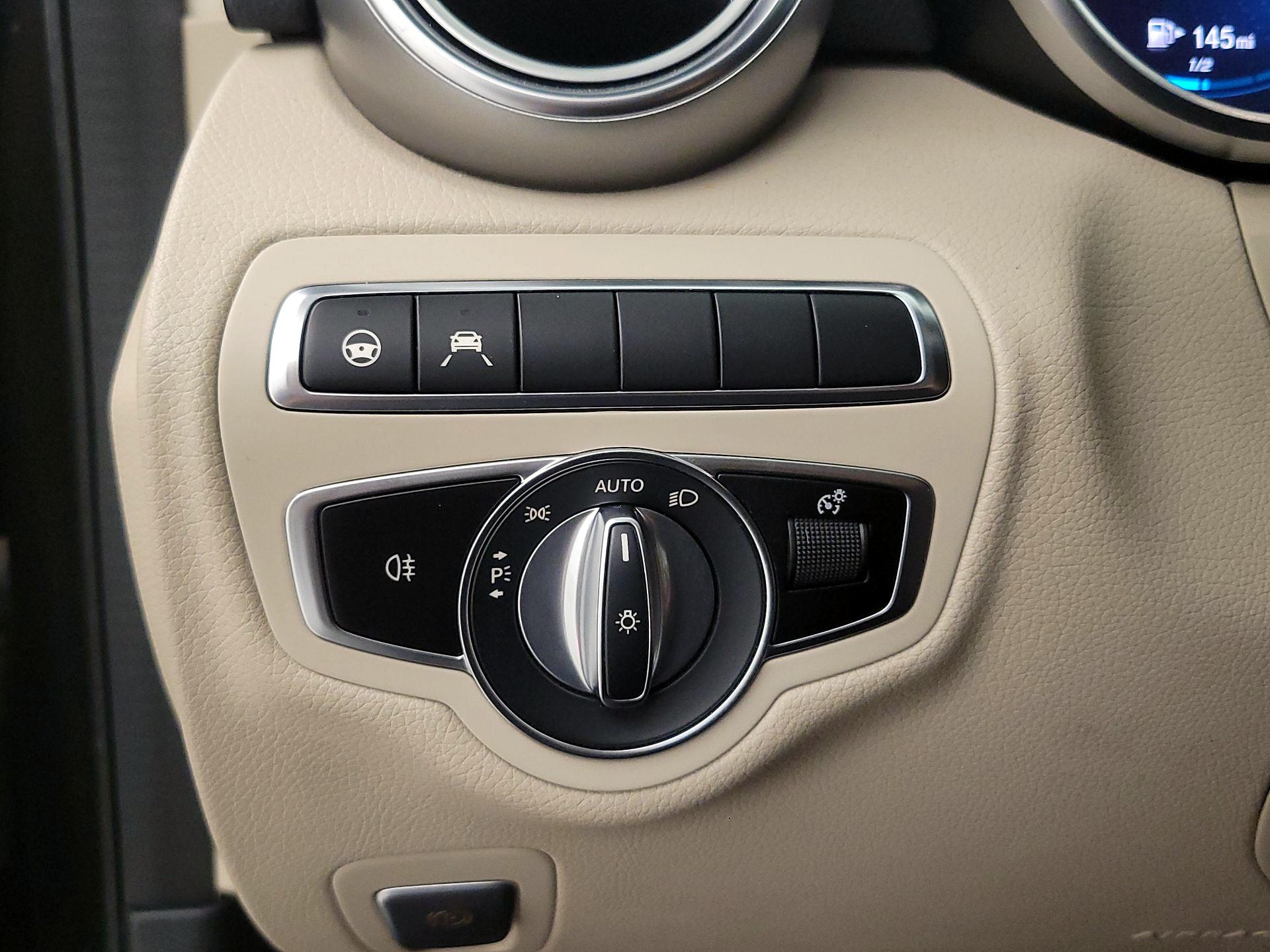 Thumbnail: 2021 Mercedes-Benz C-Class - 13