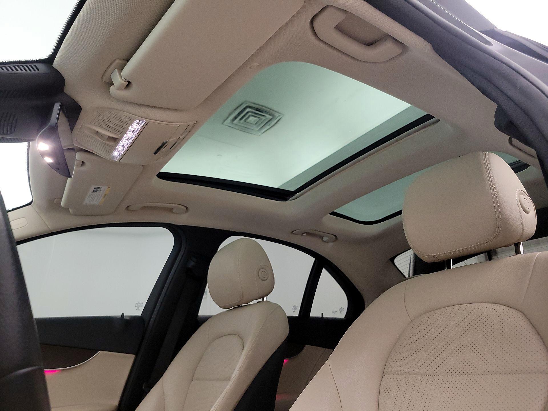 Thumbnail: 2021 Mercedes-Benz C-Class - 20