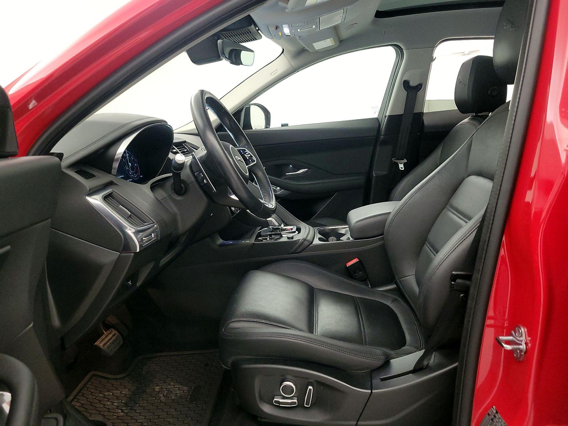 Thumbnail: 2022 Jaguar E-Pace - 11