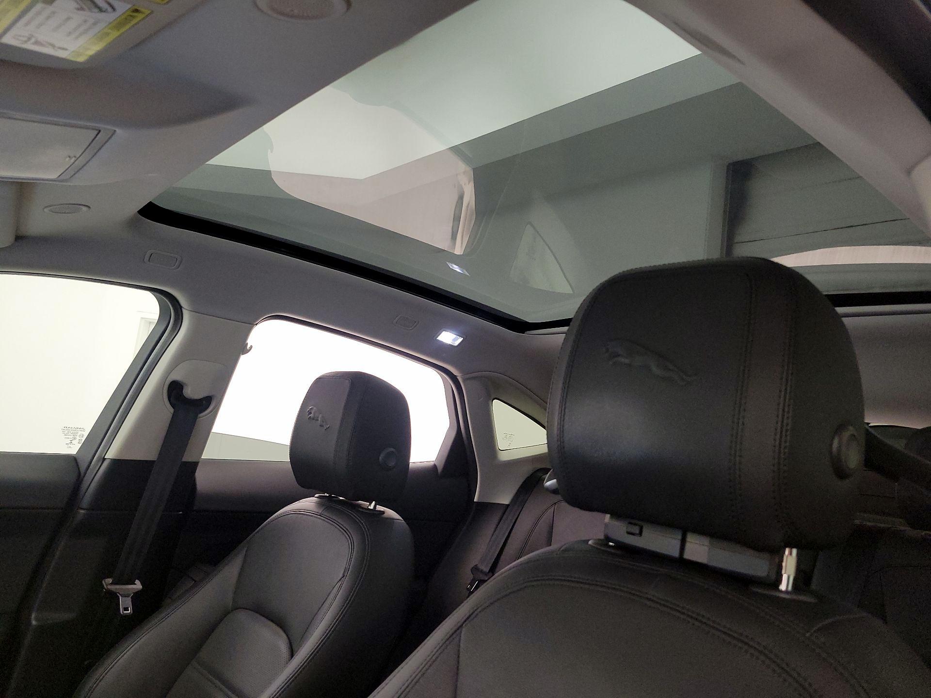 Thumbnail: 2022 Jaguar E-Pace - 20