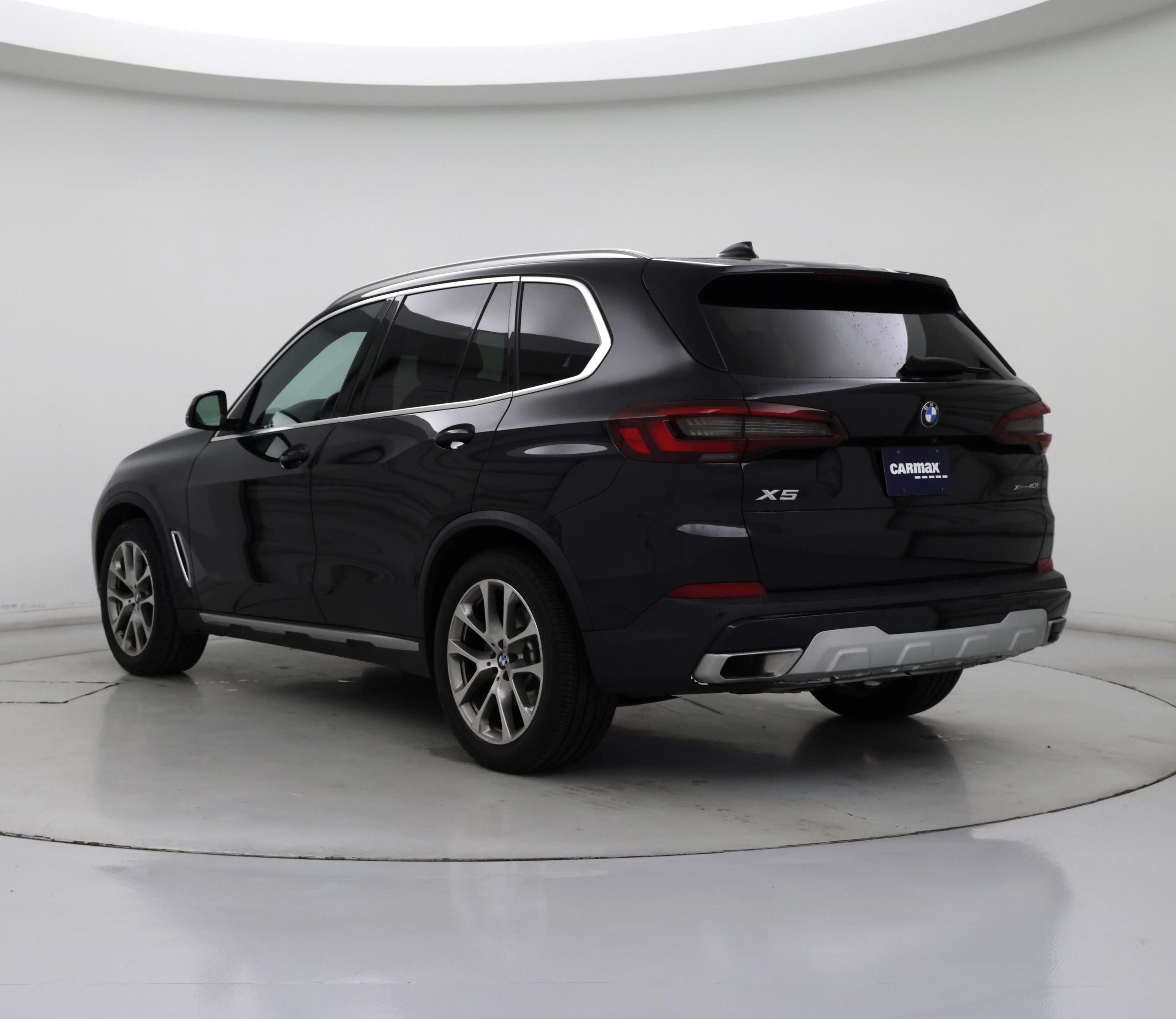 Thumbnail: 2023 BMW X5 - 2