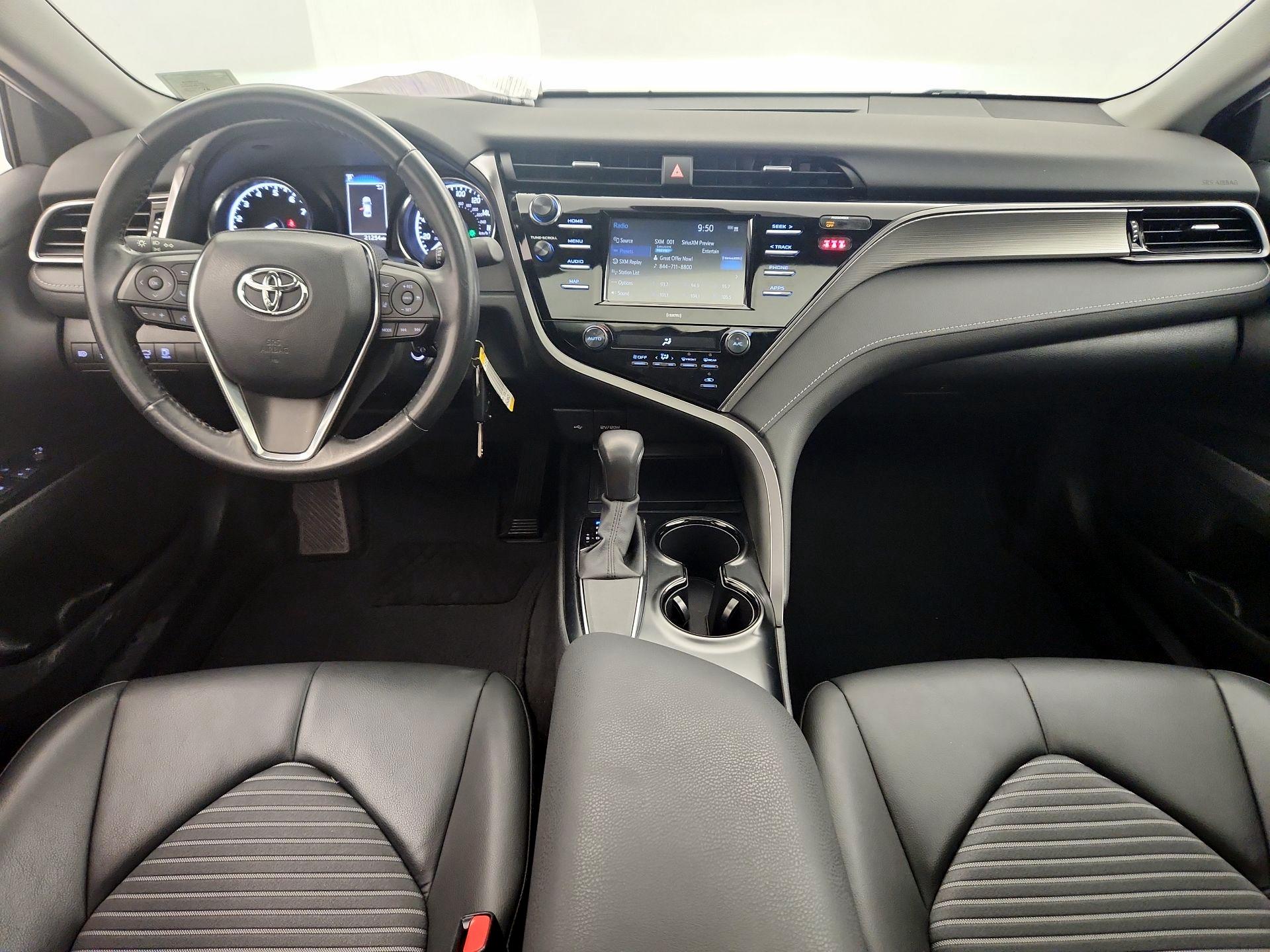 Thumbnail: 2020 Toyota Camry - 9